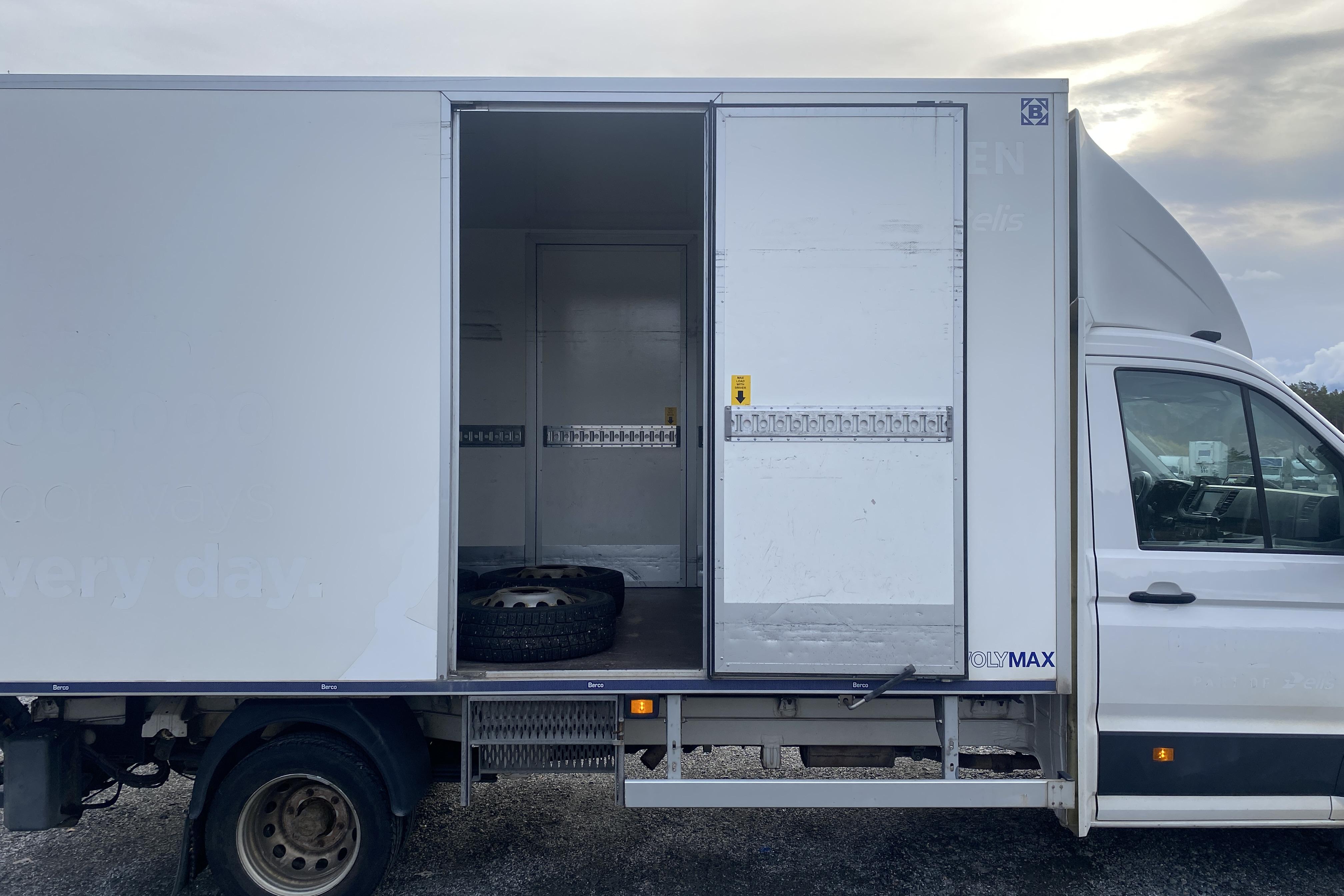 VW CRAFTER 55 EH - 227 675 km - Automatyczna - biały - 2019