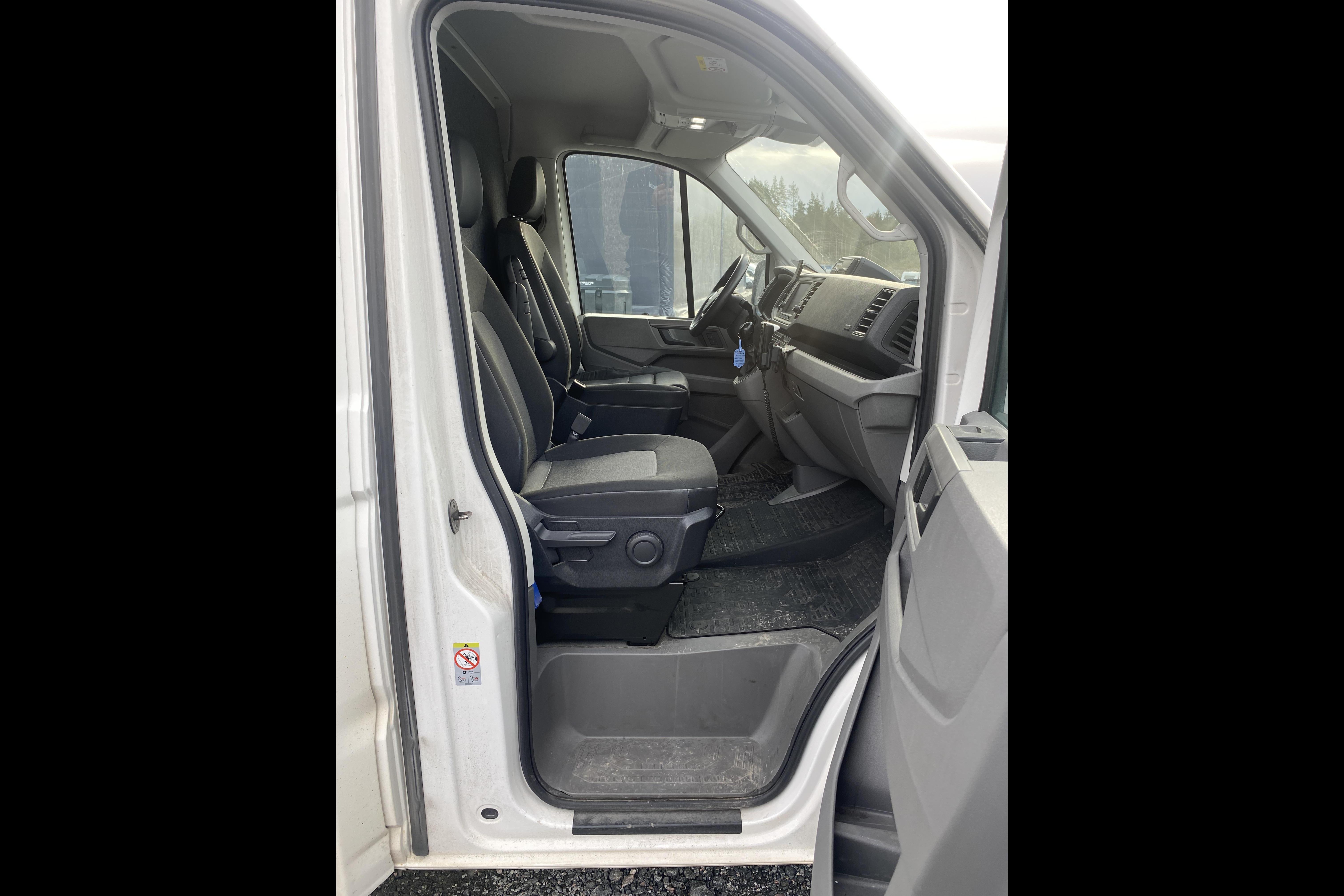 VW CRAFTER 55 EH - 227 675 km - Automatyczna - biały - 2019