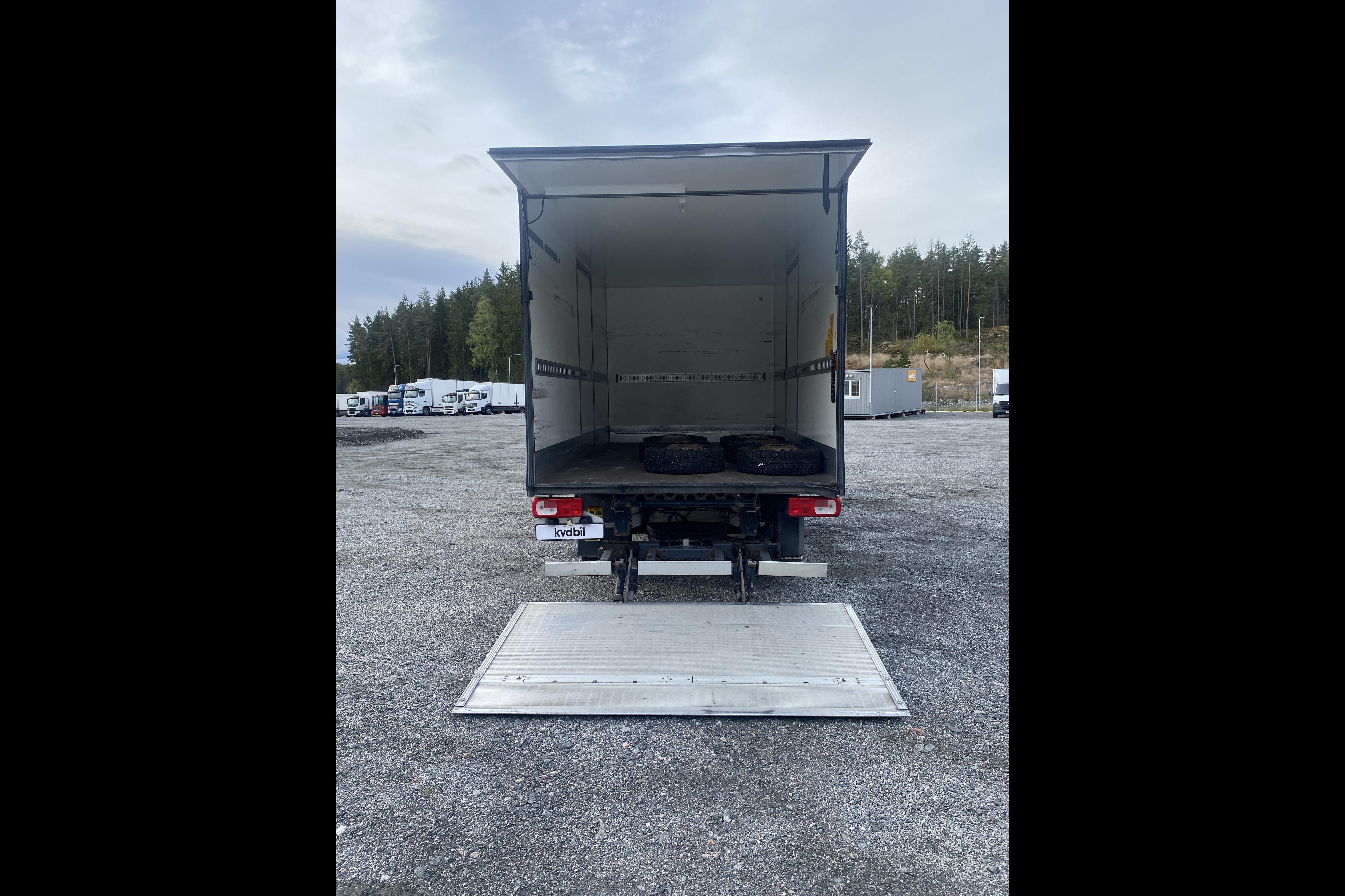 VW CRAFTER 55 EH - 227 675 km - Automat - vit - 2019