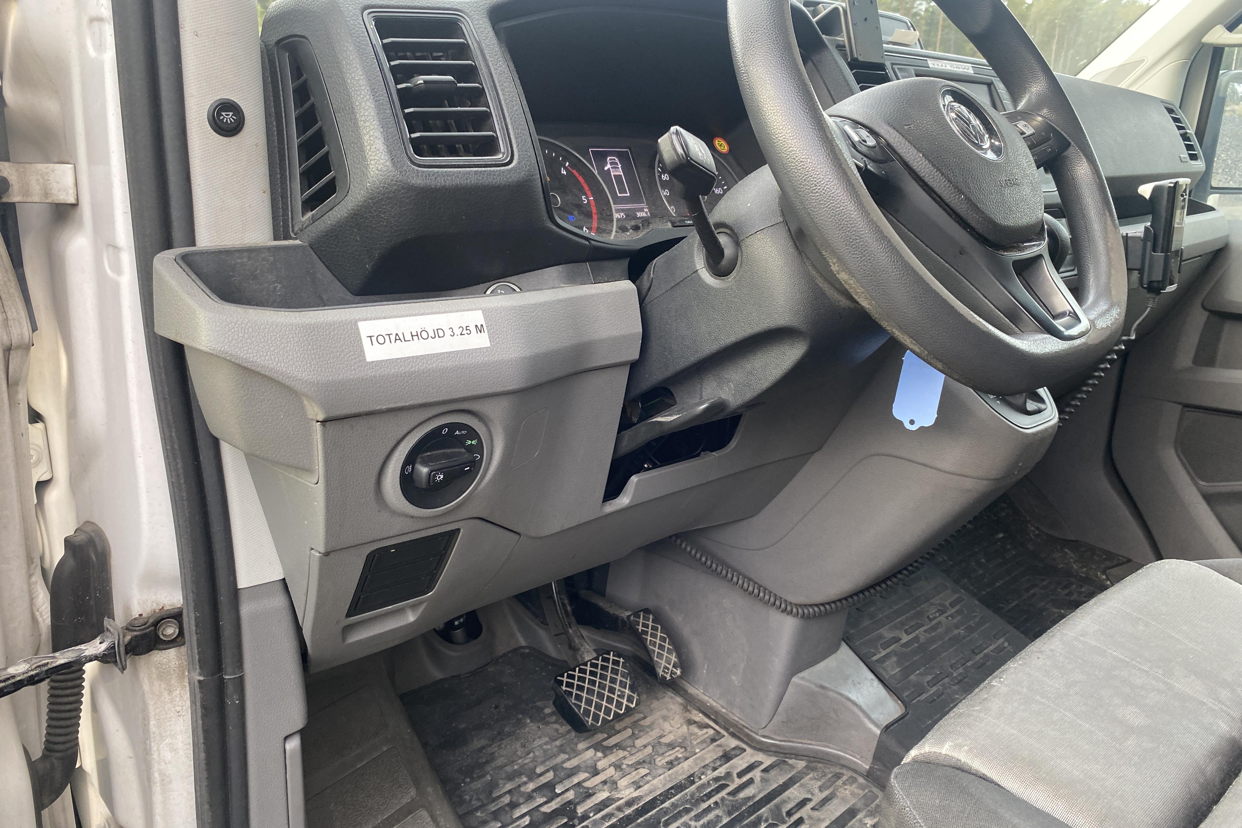 VW CRAFTER 55 EH - 227 675 km - Automat - vit - 2019