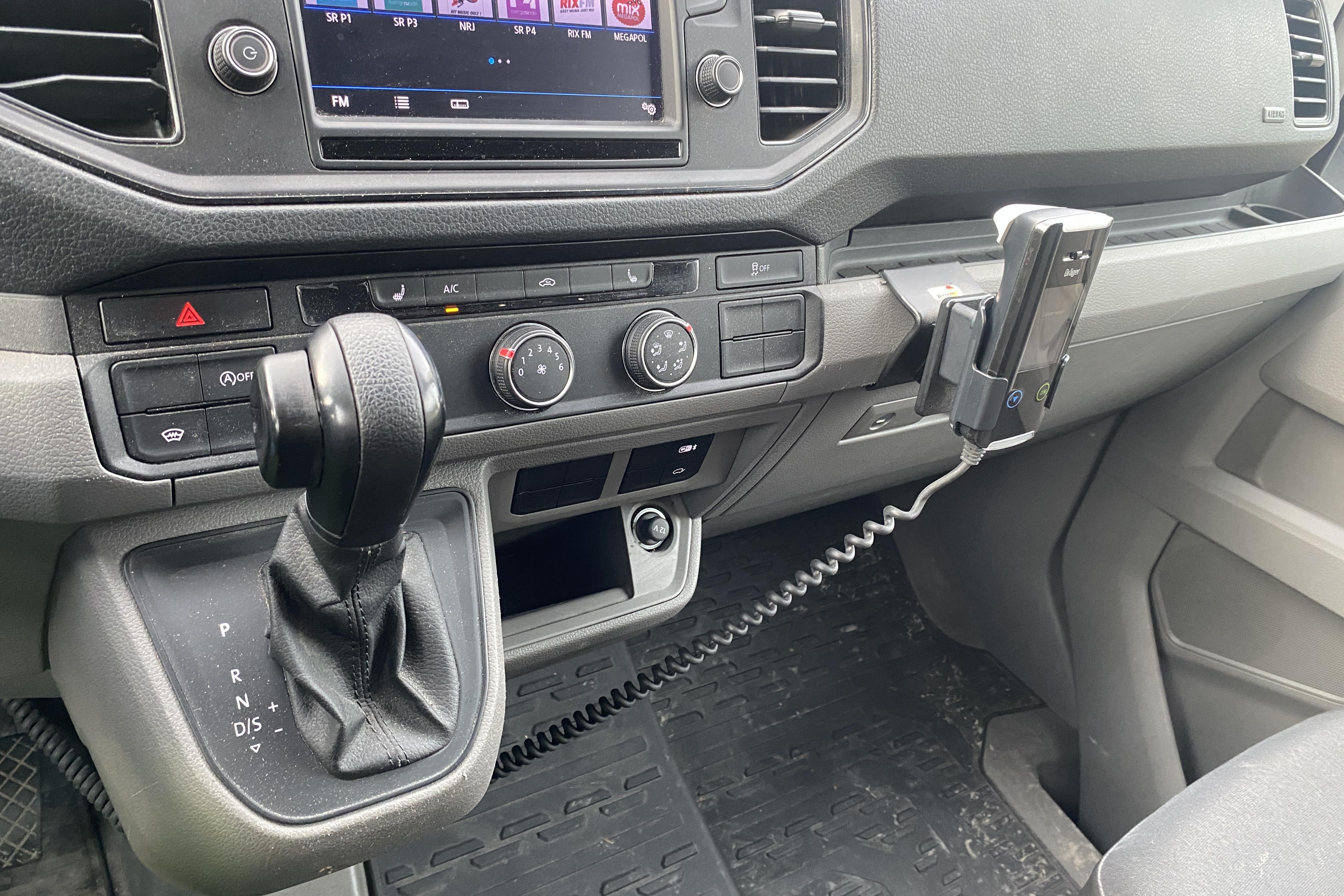 VW CRAFTER 55 EH - 227 675 km - Automat - vit - 2019