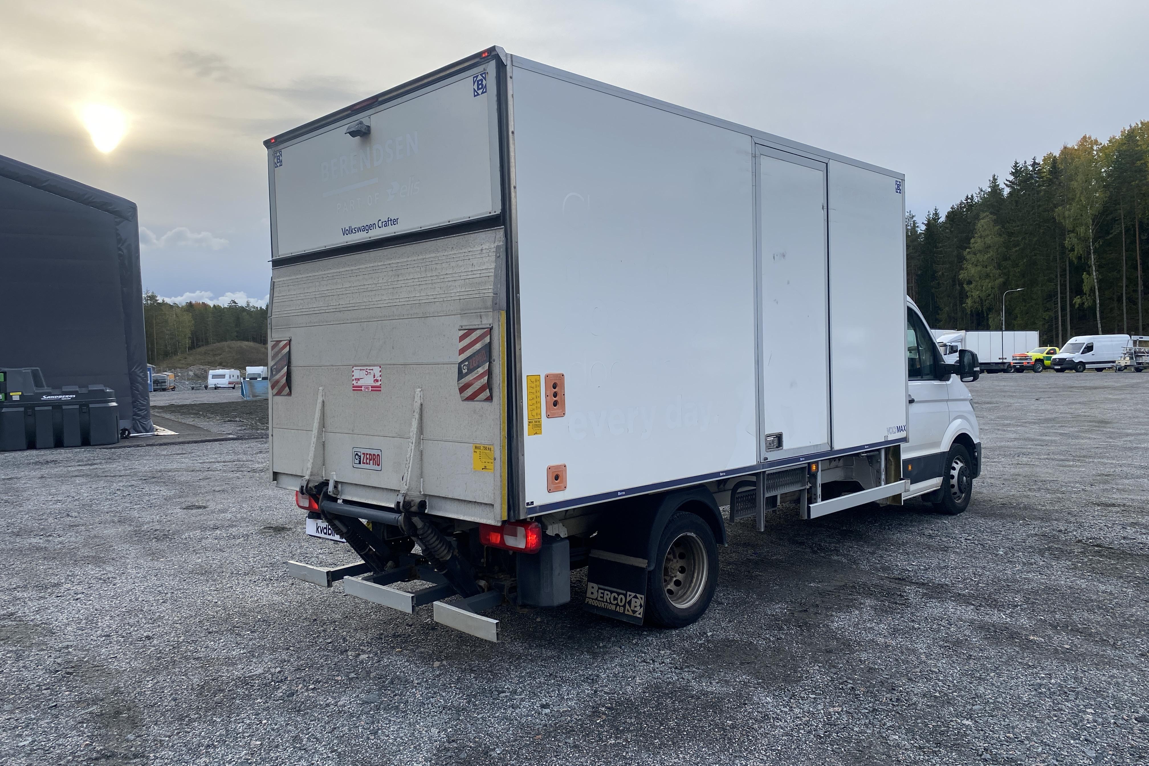 VW CRAFTER 55 EH - 227 675 km - Automat - vit - 2019