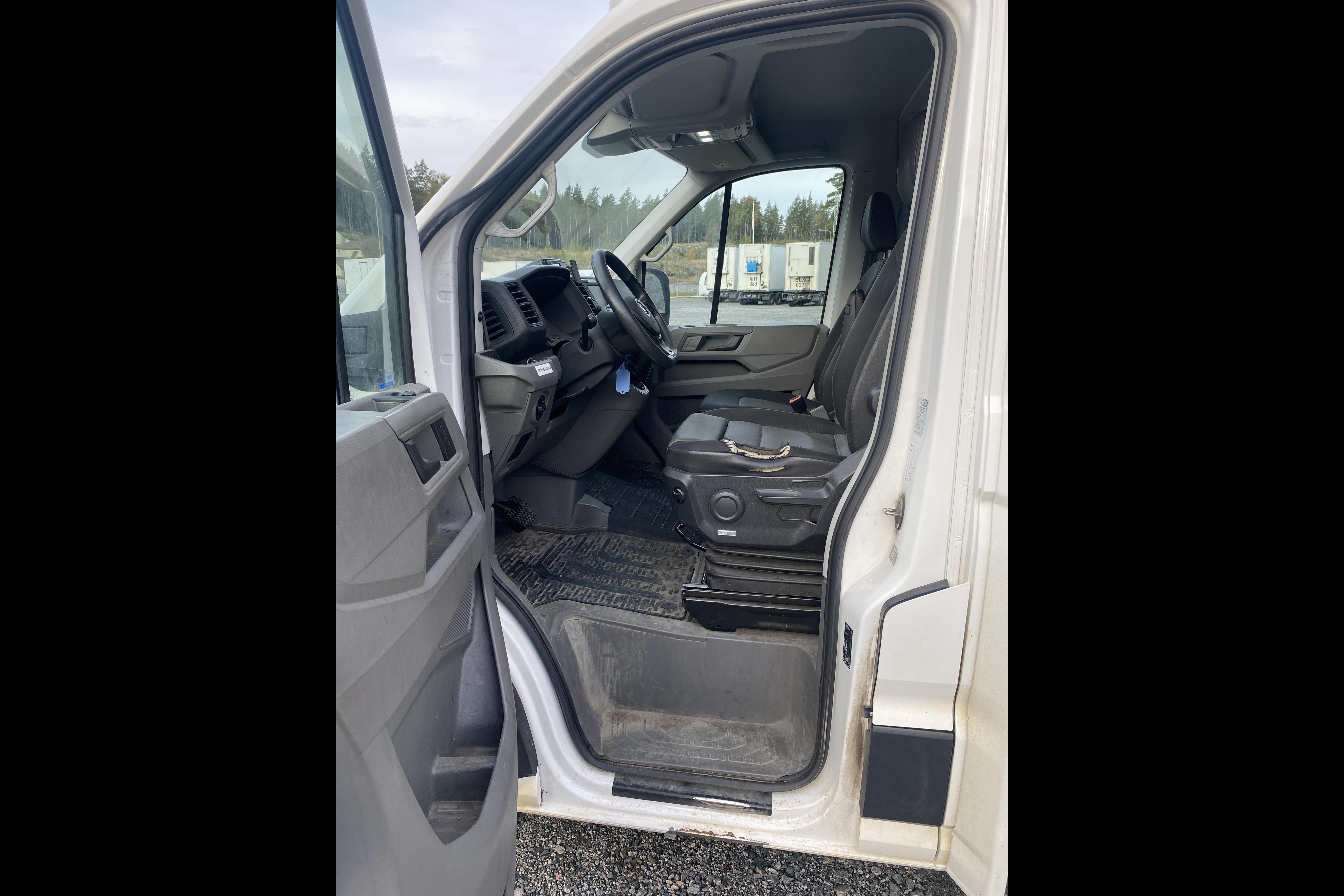 VW CRAFTER 55 EH - 227 675 km - Automaattinen - valkoinen - 2019