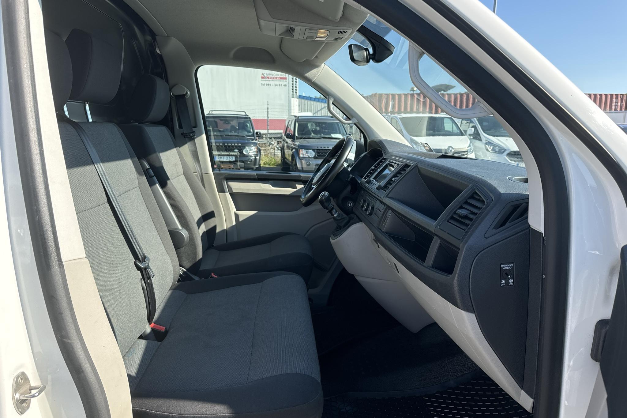 VW Transporter T6 2.0 TDI BMT Skåp (102hk) - 89 280 km - Manuaalinen - valkoinen - 2019