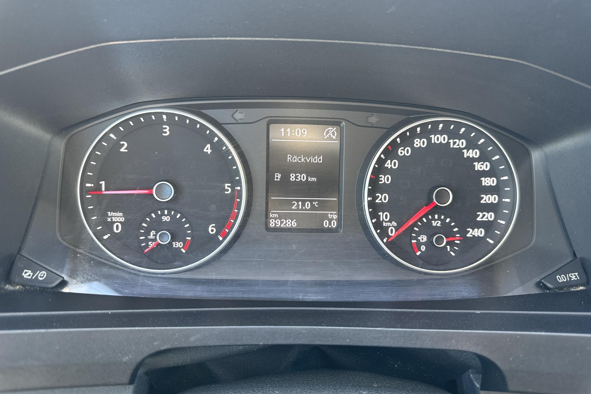 VW Transporter T6 2.0 TDI BMT Skåp (102hk) - 89 280 km - Manuaalinen - valkoinen - 2019