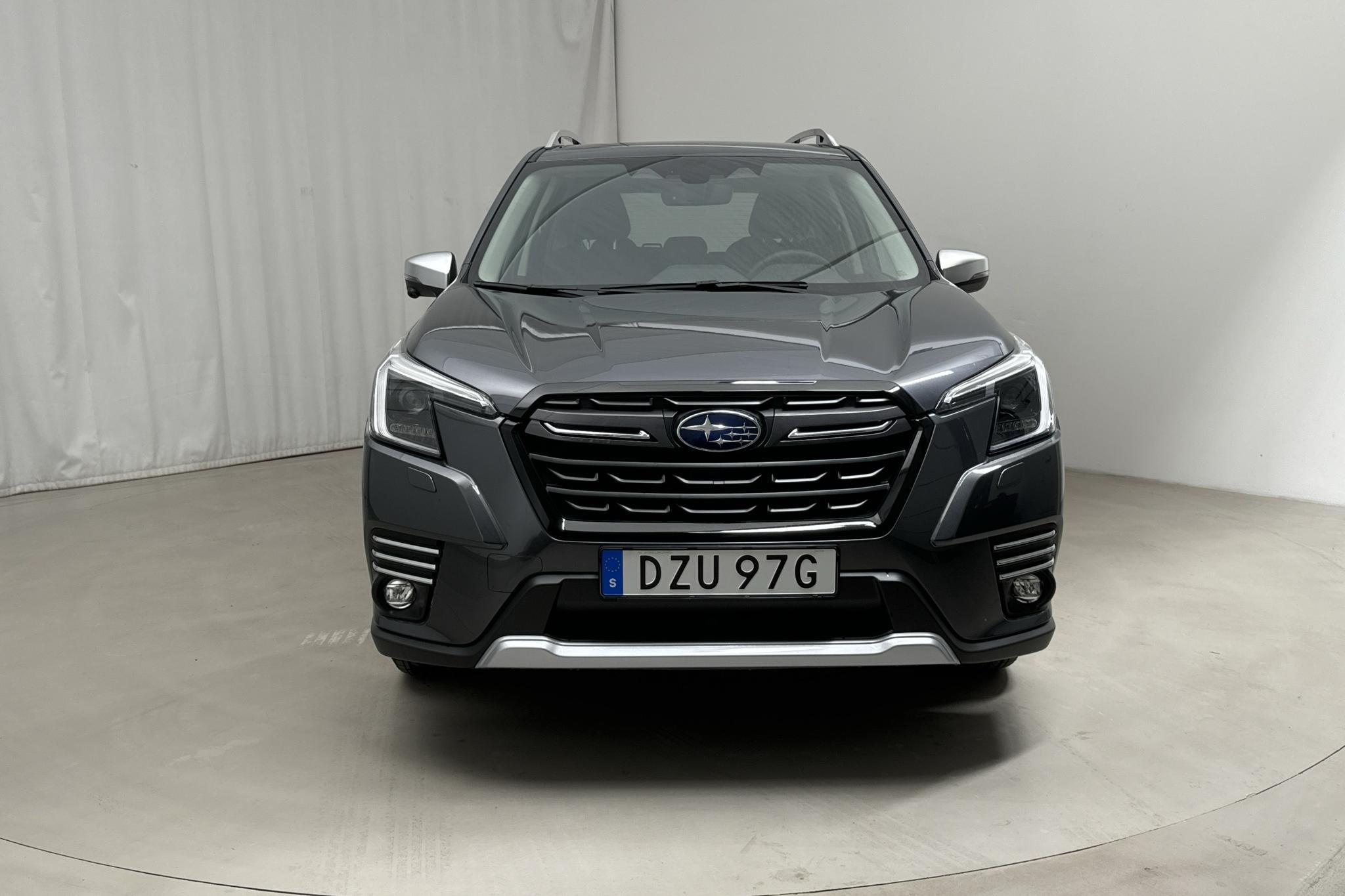 Subaru Forester e-Boxer 2.0i XFuel AWD (150hk) - 2 380 km - Automaattinen - harmaa - 2024