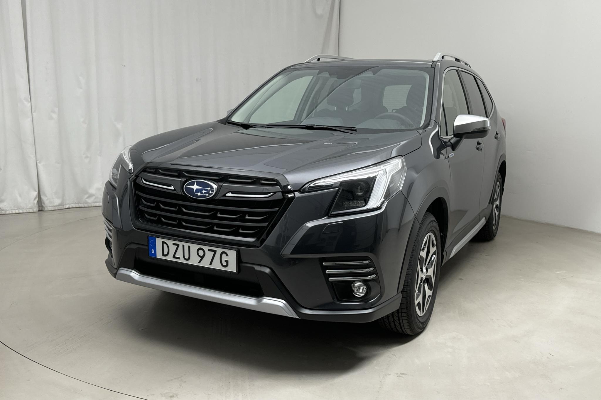 Subaru Forester e-Boxer 2.0i XFuel AWD (150hk) - 2 380 km - Automatyczna - szary - 2024