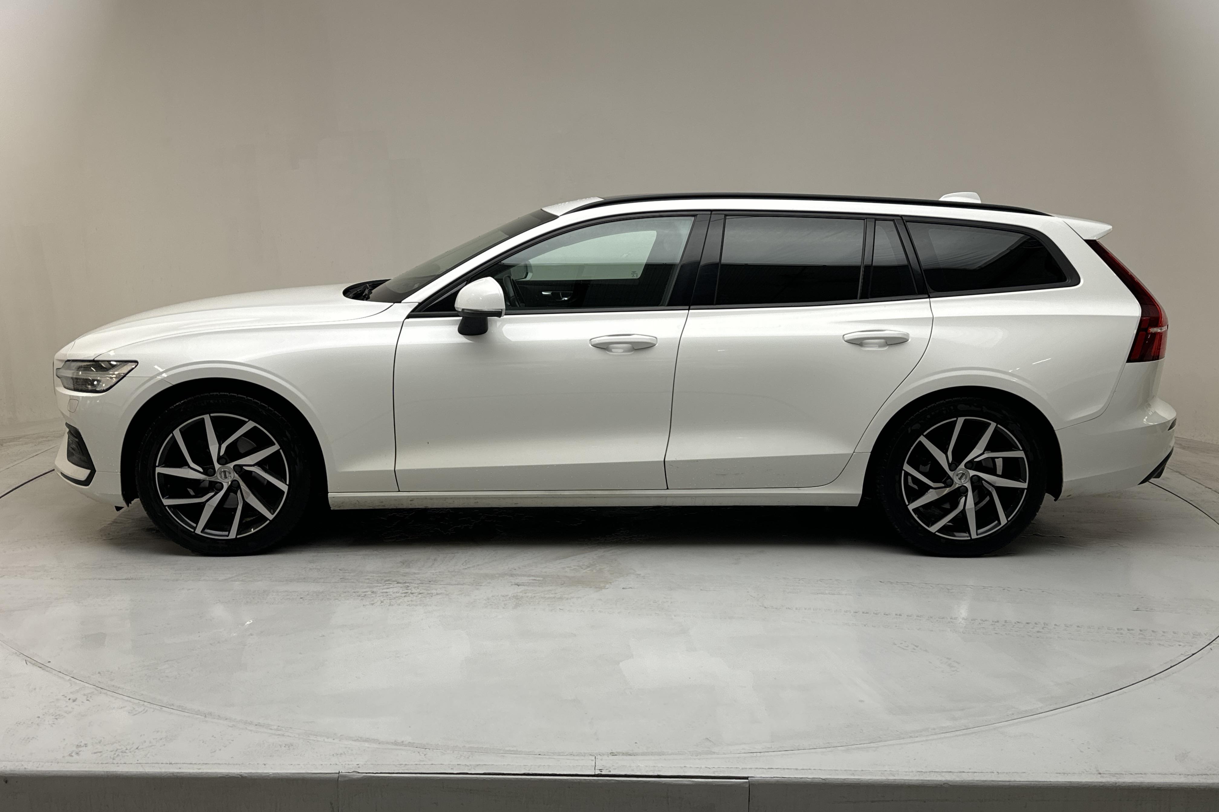 Volvo V60 D3 AWD (150hk) - 227 190 km - Automatic - white - 2019