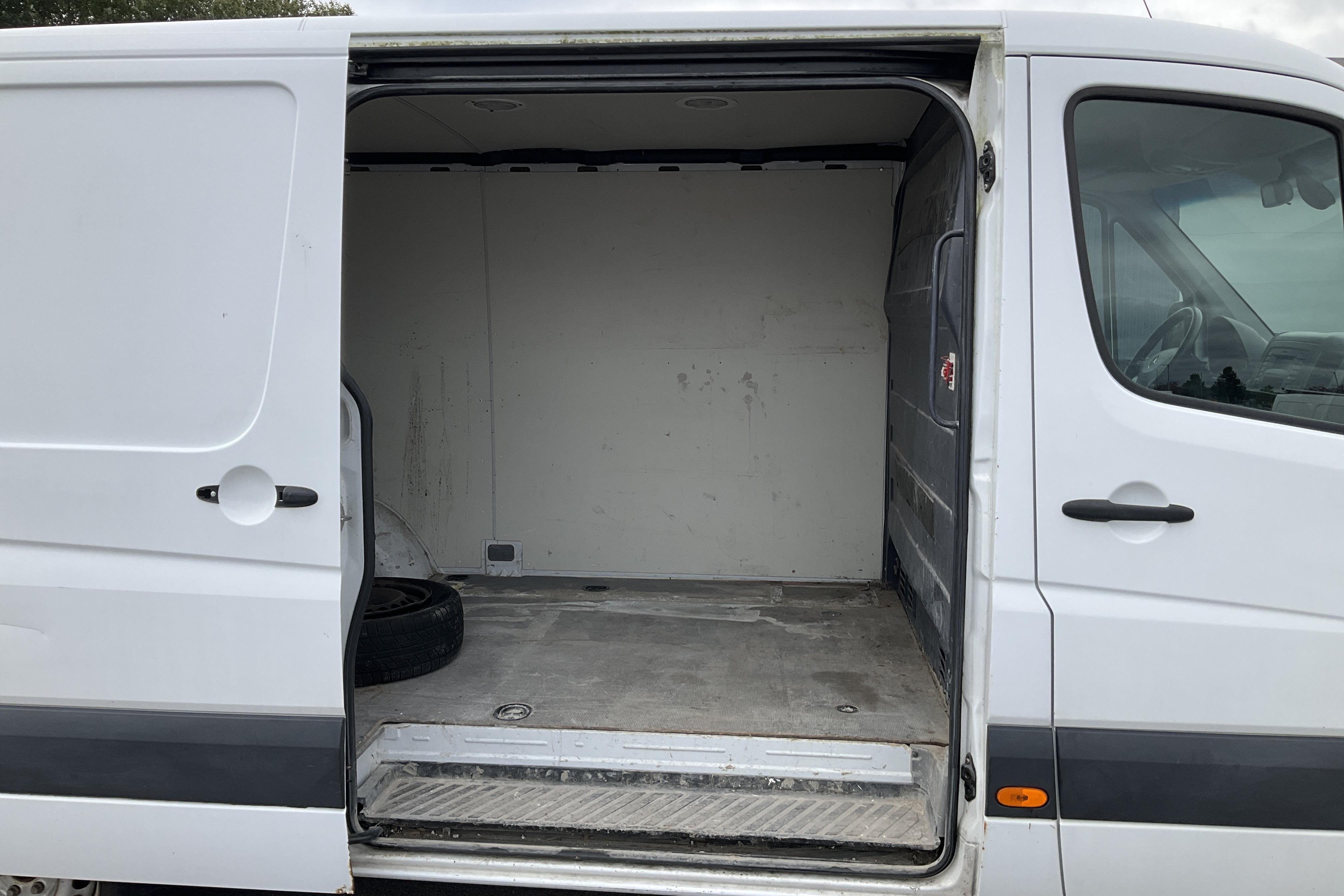 Mercedes Sprinter 213 CDI (129hk) - 267 950 km - Automaattinen - valkoinen - 2014