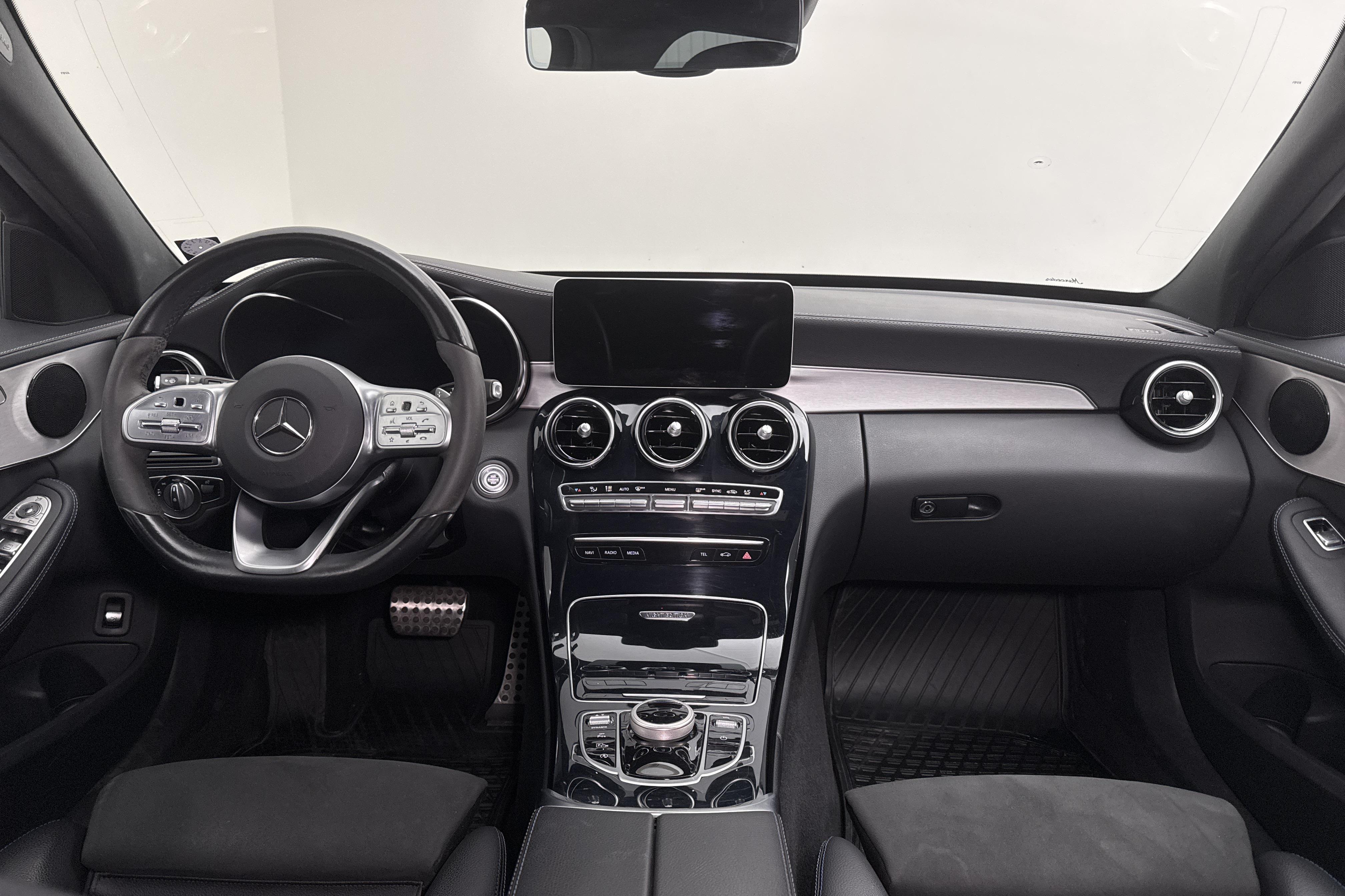 Mercedes C 220 d Kombi S205 (194hk) - 80 600 km - Automaatne - hõbe - 2021