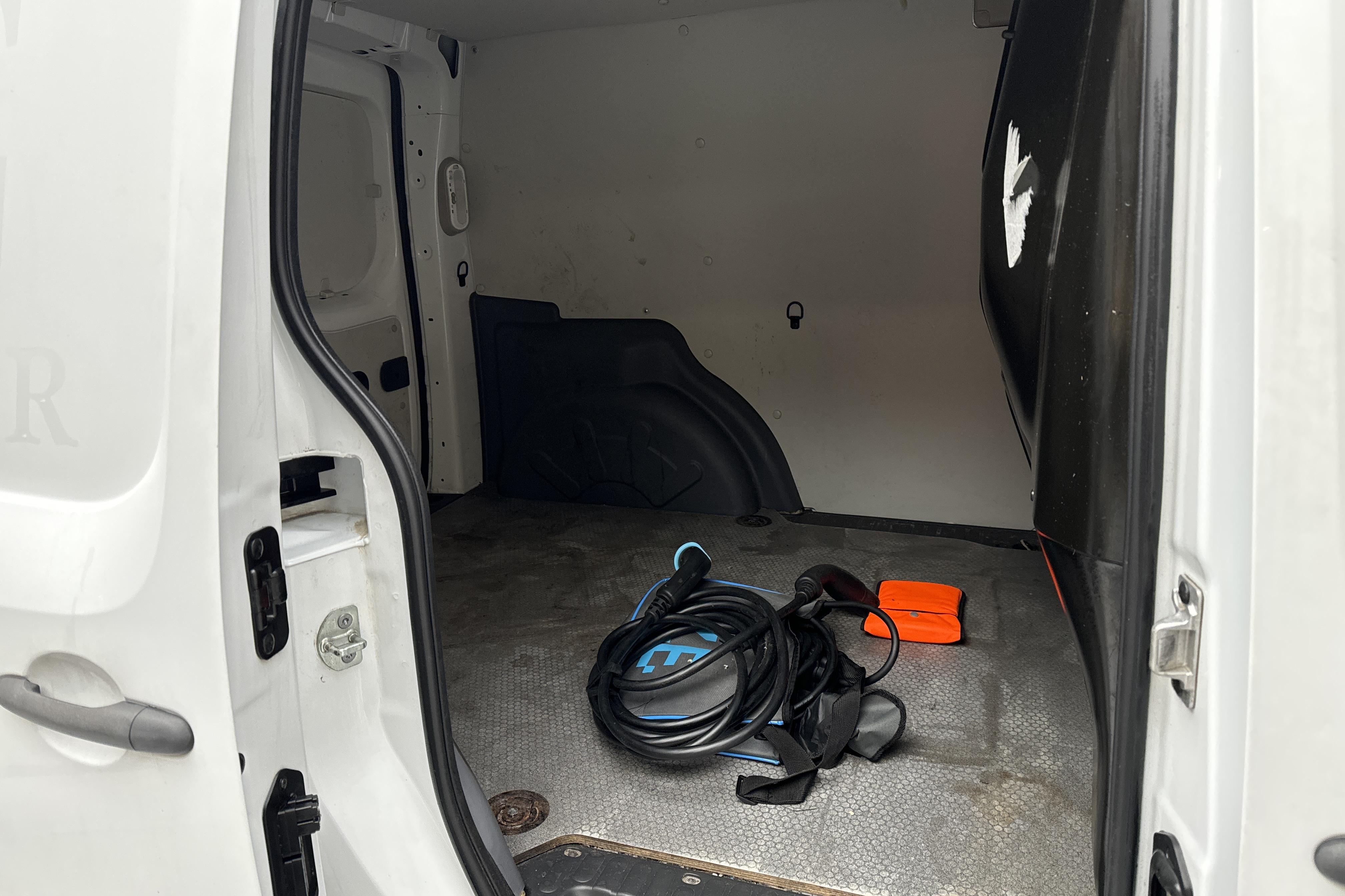 Renault Kangoo Z.E Power Plus 33 kWh Skåp (60hk) - 18 900 km - Automatic - white - 2018