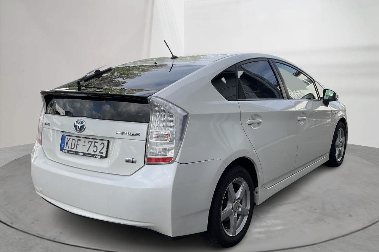 Toyota Prius 1.8 Hybrid (99hk) - 172 840 km - Automatyczna - biały - 2009