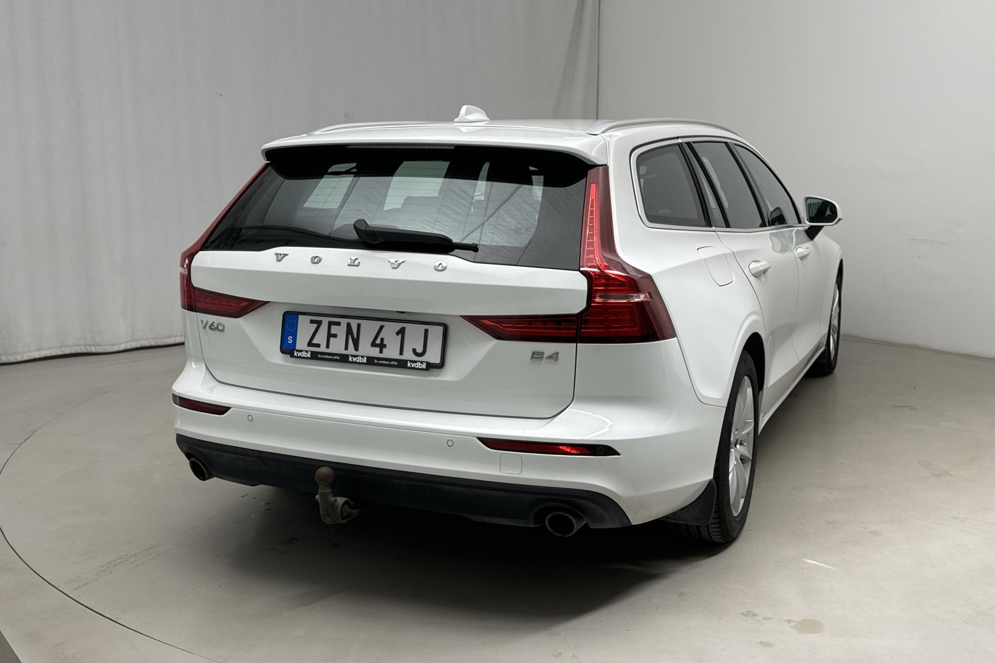 Volvo V60 B4 Mildhybrid, Diesel (197hk) - 98 280 km - Automatyczna - biały - 2021