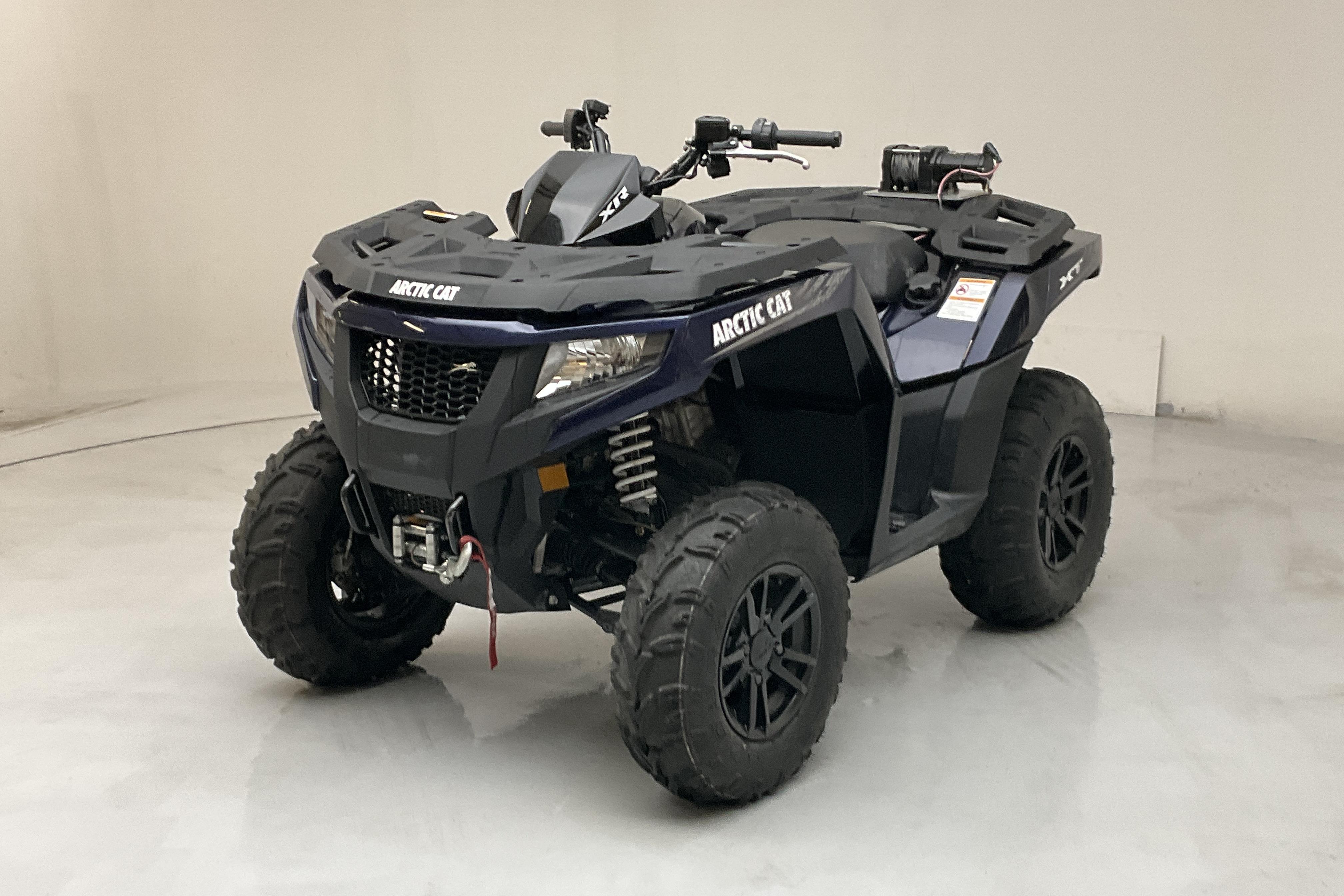 ARCTIC CAT XR 550 EFI XT 4X4 ATV - 124 km - Automatyczna - 2015