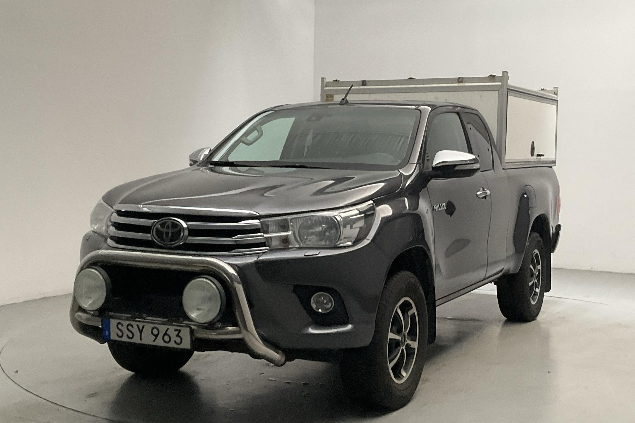 Toyota Hilux 2.4 D 4WD (150hk) - 193 330 km - Manuaalinen - Dark Grey - 2016