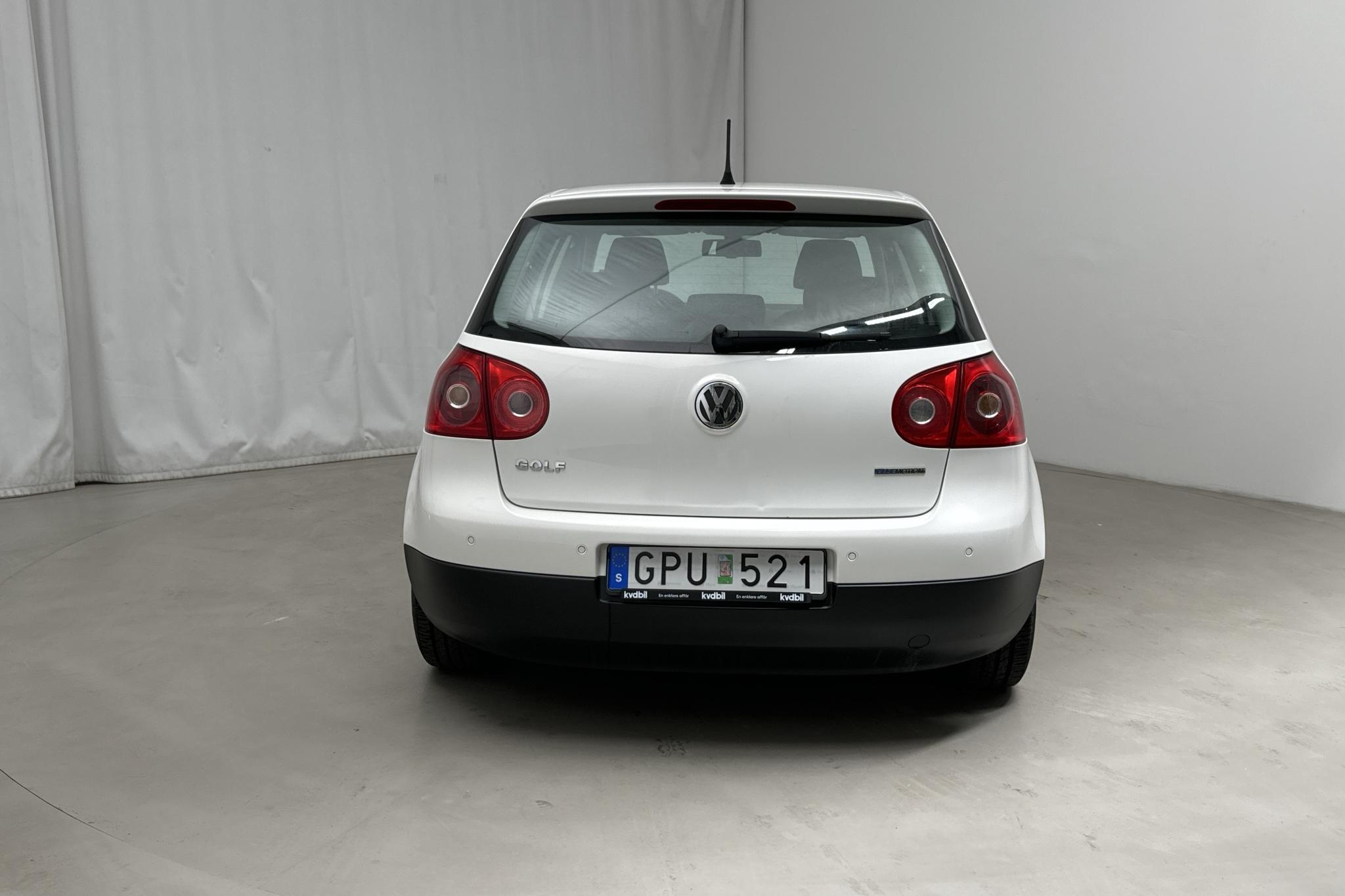 VW Golf A5 1.9 TDI BlueMotion 5dr (105hk) - 15 902 mil - Manuell - vit - 2008