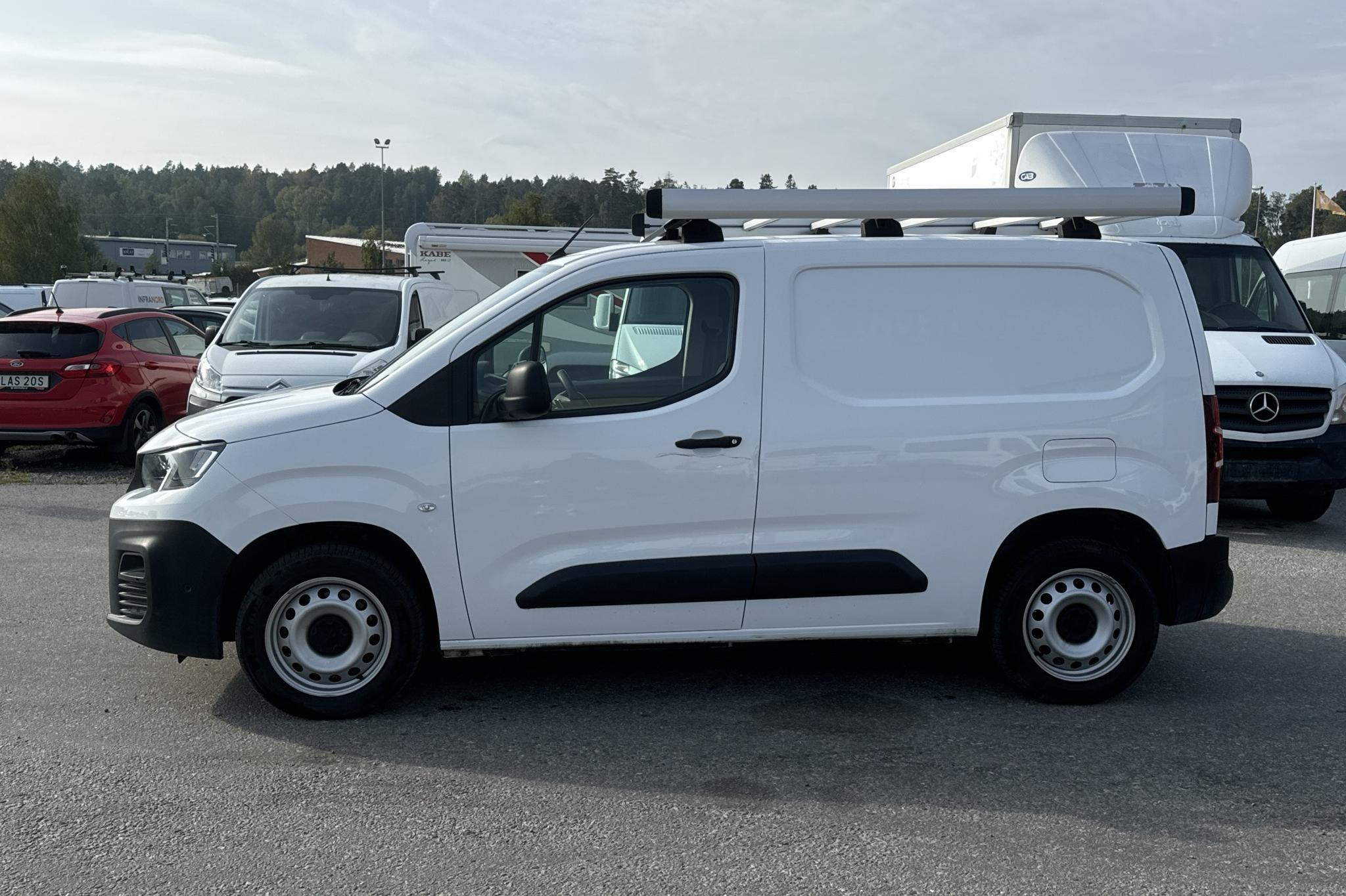 Peugeot Partner 1.5 HDI Skåp (130hk) - 40 190 km - Automaattinen - valkoinen - 2021