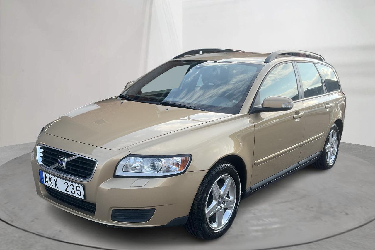 Volvo V50 2.0D (136hk) - 107 420 km - Manualna - Light Brown - 2009