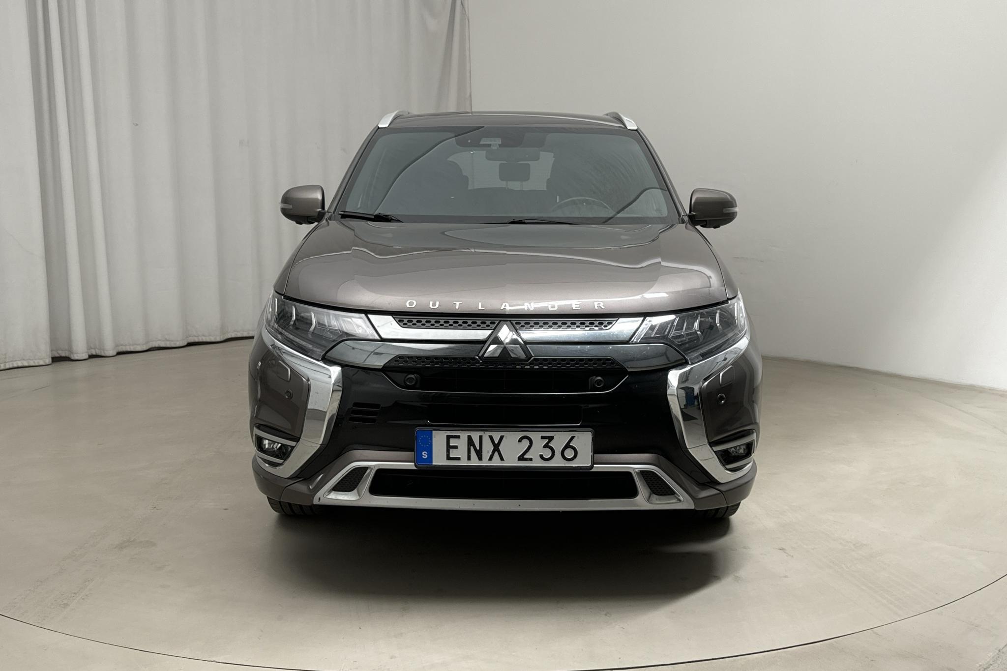 Mitsubishi Outlander 2.4 Plug-in Hybrid 4WD (136hk) - 148 890 km - Automatyczna - brązowy - 2019