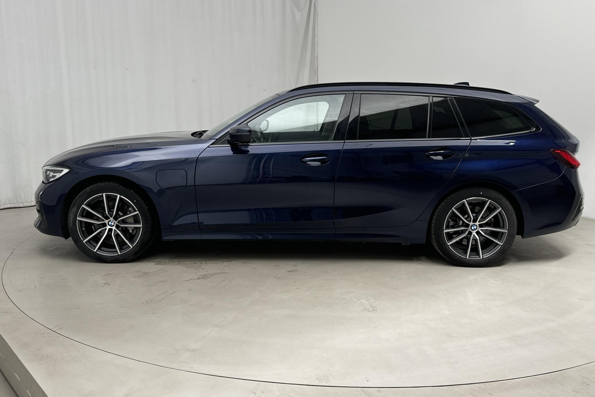 BMW 330e xDrive Touring, G21 (292hk) - 46 710 km - Automatic - blue - 2021