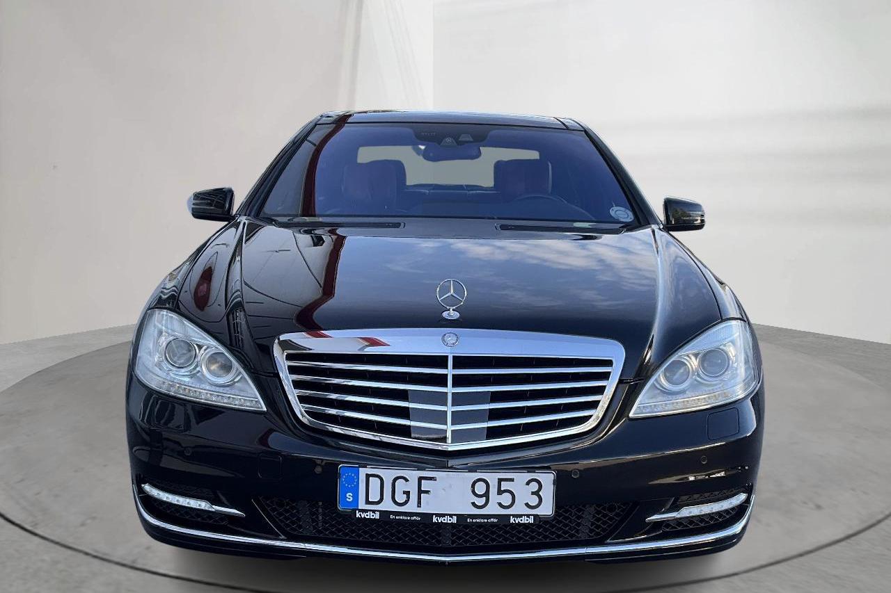 Mercedes S 400 Blue Hybrid W221 (279hk) - 115 760 km - Automatic - black - 2010