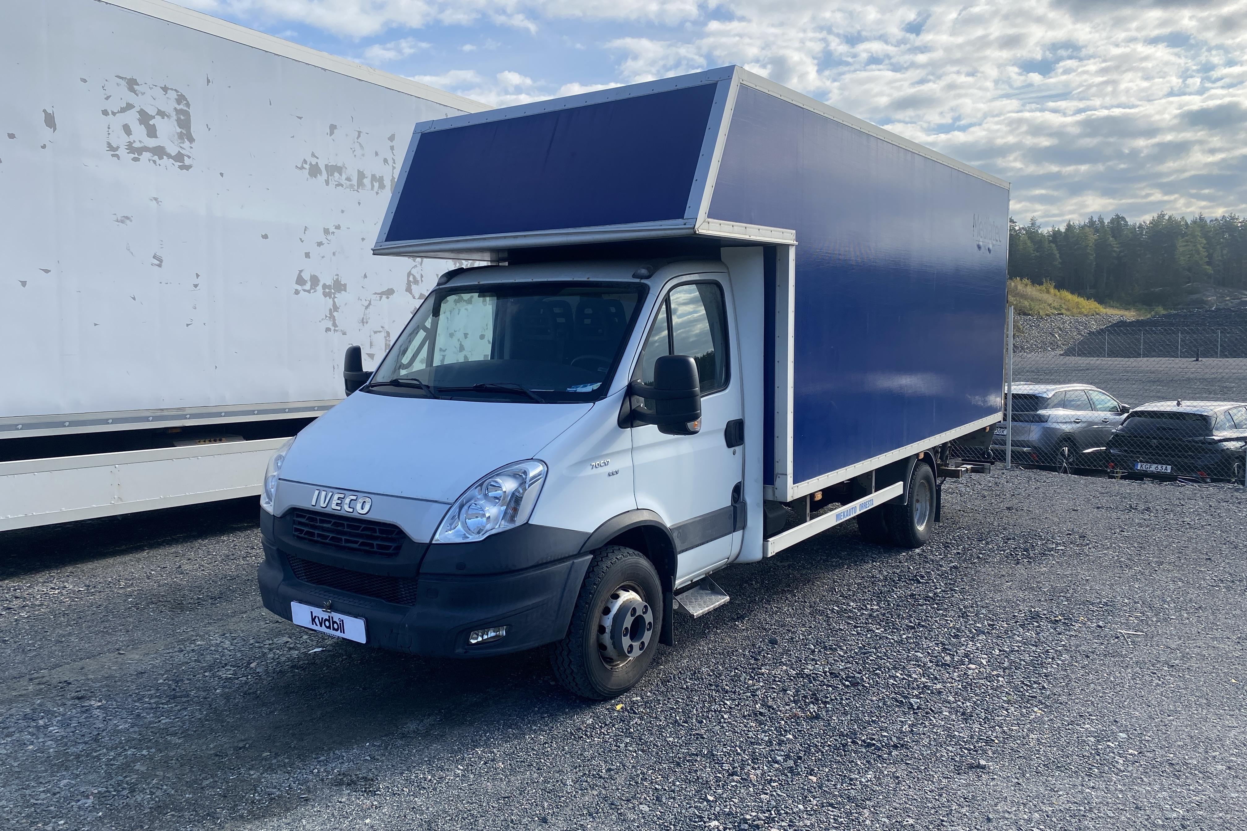 Iveco DAILY 70C17 EEV - 75 743 km - Manuell - vit - 2013