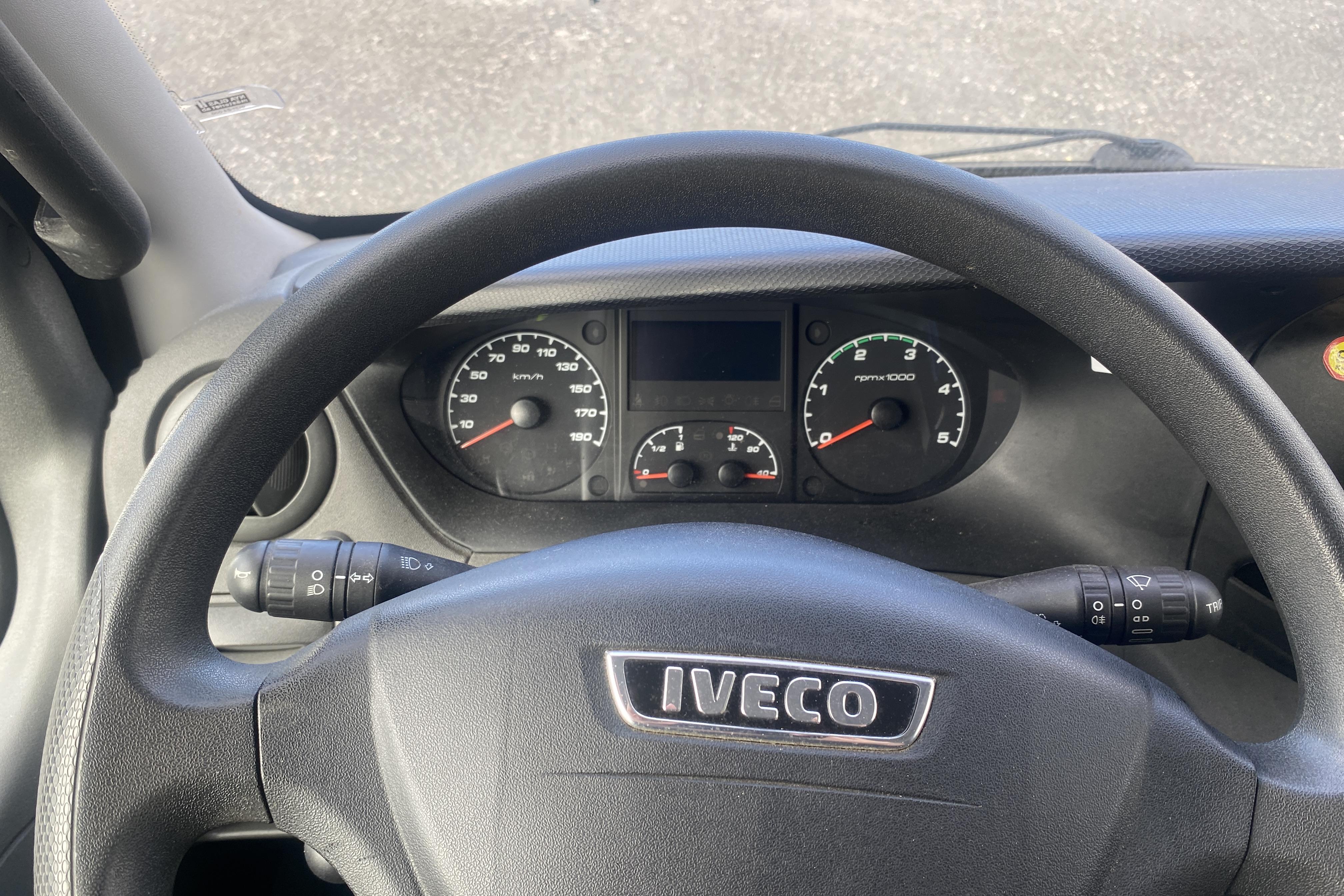 Iveco DAILY 70C17 EEV - 75 743 km - Manuell - vit - 2013