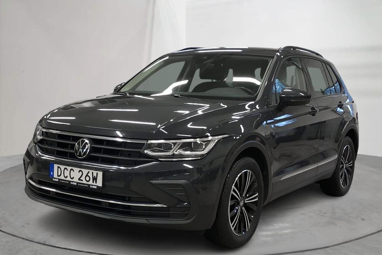 VW Tiguan 1.5 TSI (150hk) - 9 787 mil - Automat - grå - 2022