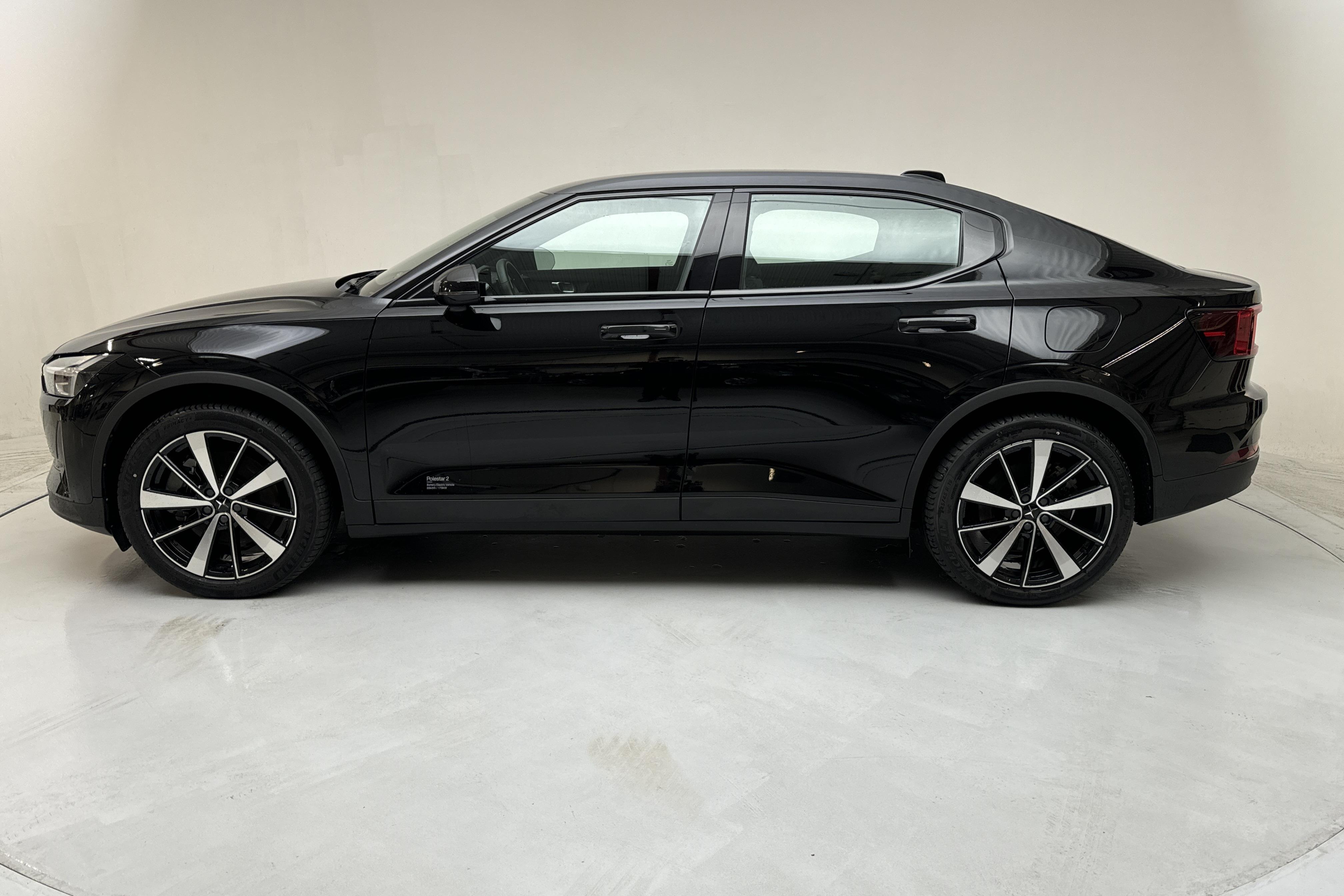 Polestar 2 Long range Single motor (231hk) - 60 850 km - Automatic - black - 2022