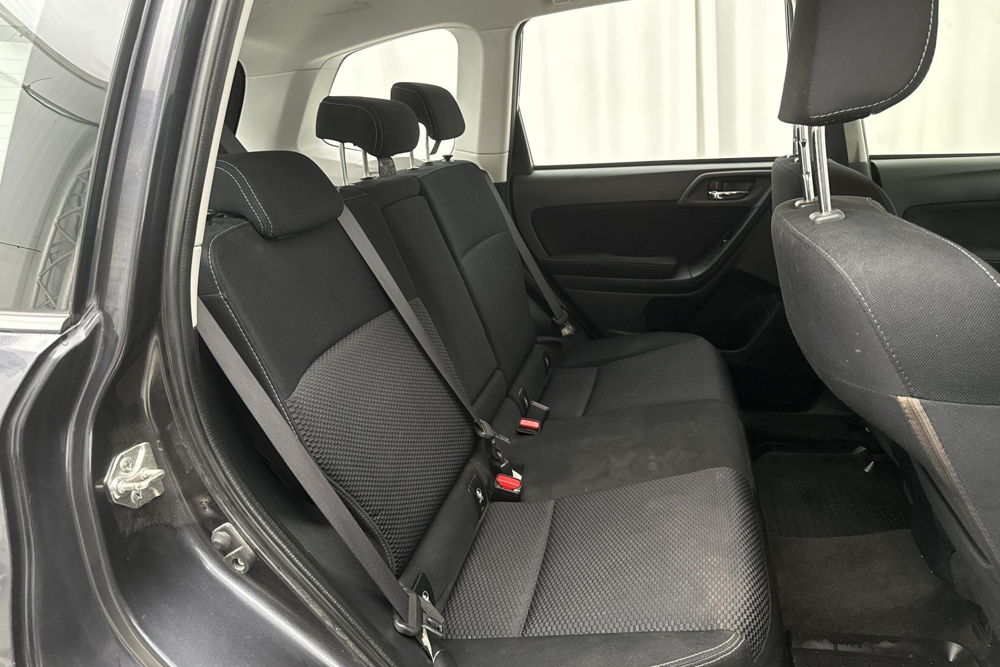 Subaru Forester 2.0D (147hk) - 227 680 km - Käsitsi - Dark Grey - 2013