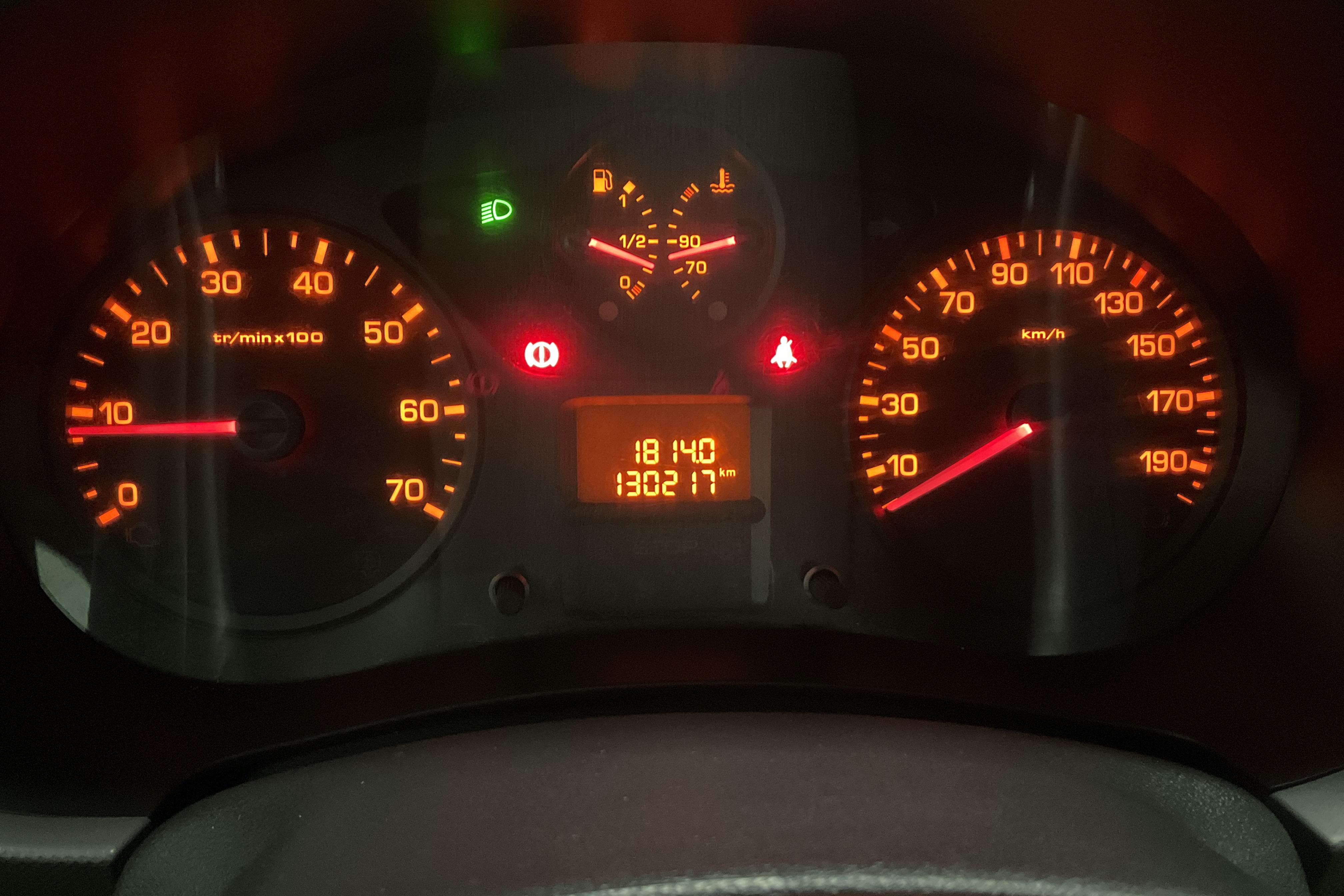 Citroen Berlingo III 1.6 HDi Skåp (90hk) - 130 210 km - Manuaalinen - valkoinen - 2015