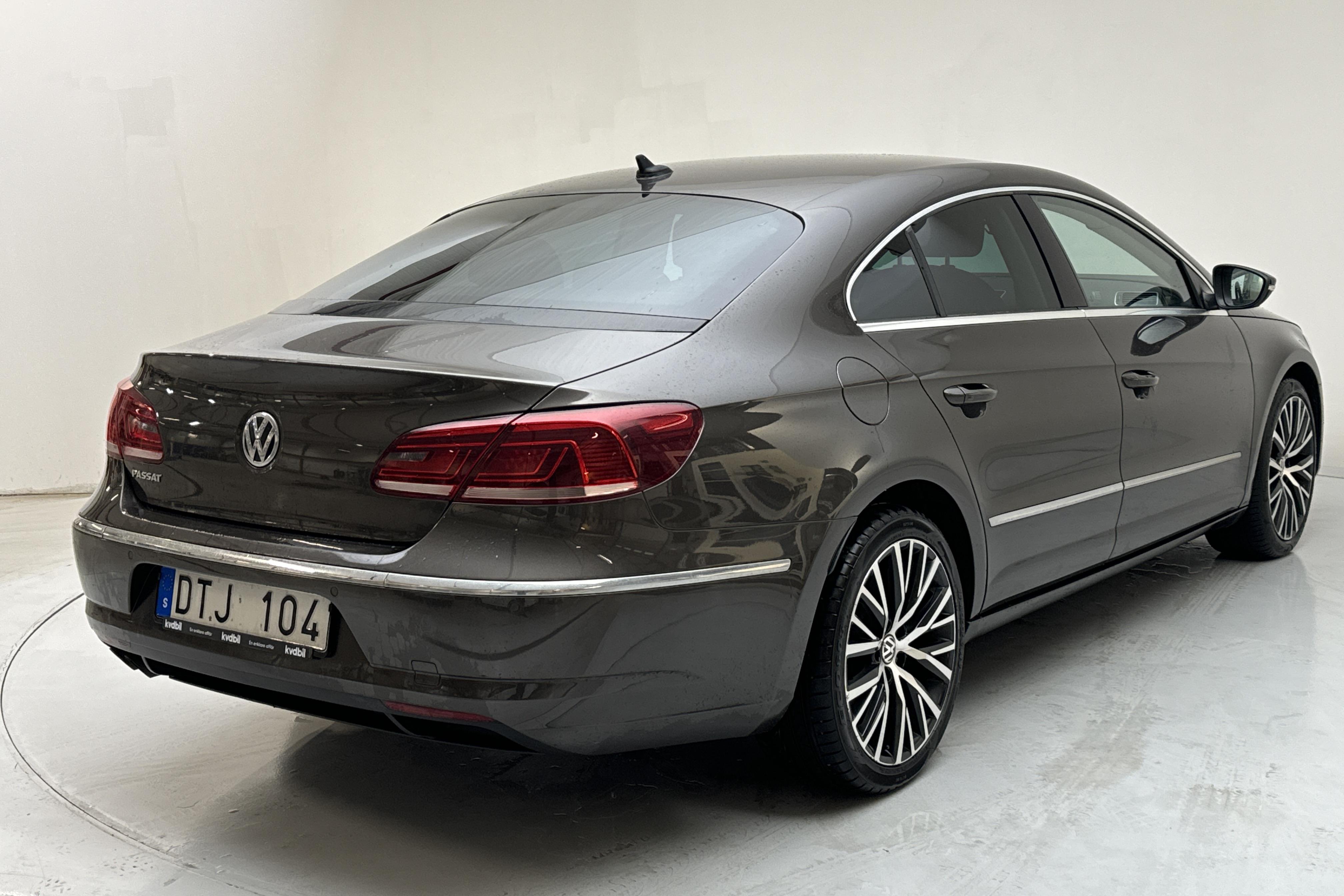 VW CC 2.0 TDI BlueMotion Technology (170hk) - 257 720 km - Automaattinen - Dark Brown - 2012