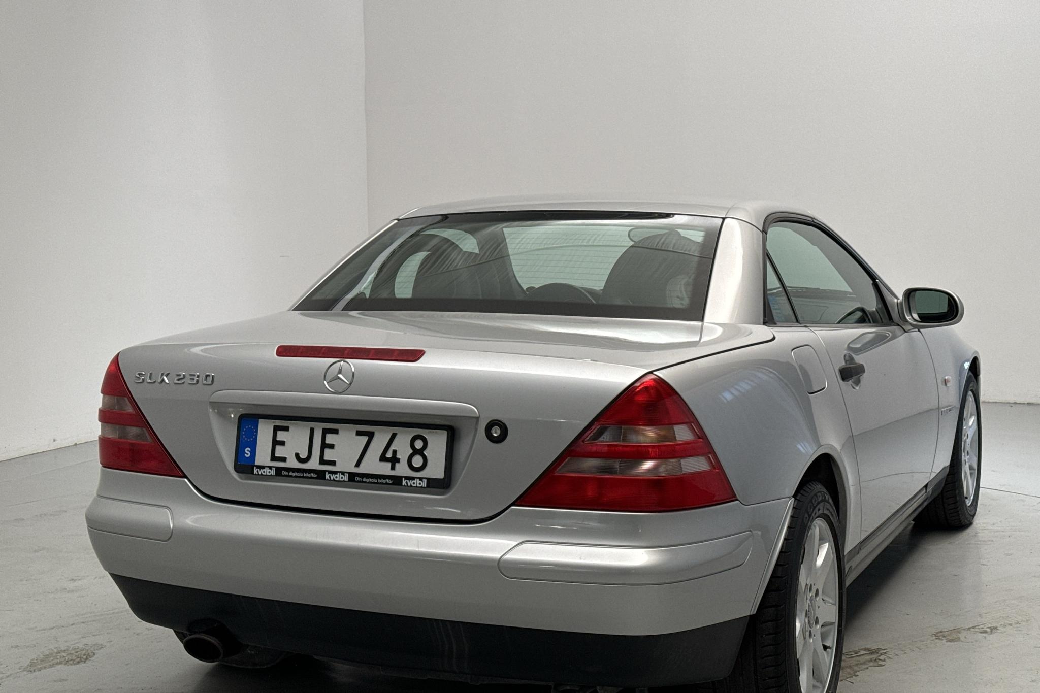 Mercedes SLK 230 Kompressor R170 (193hk) - 8 697 mil - Manuell - Light Grey - 1997