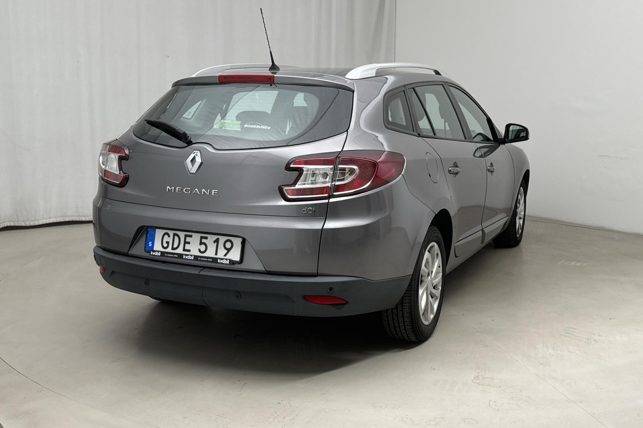 Renault Mégane Phas III 1.5 dCi ESM Sports Tourer (110hk) - 135 730 km - Manuaalinen - harmaa - 2014