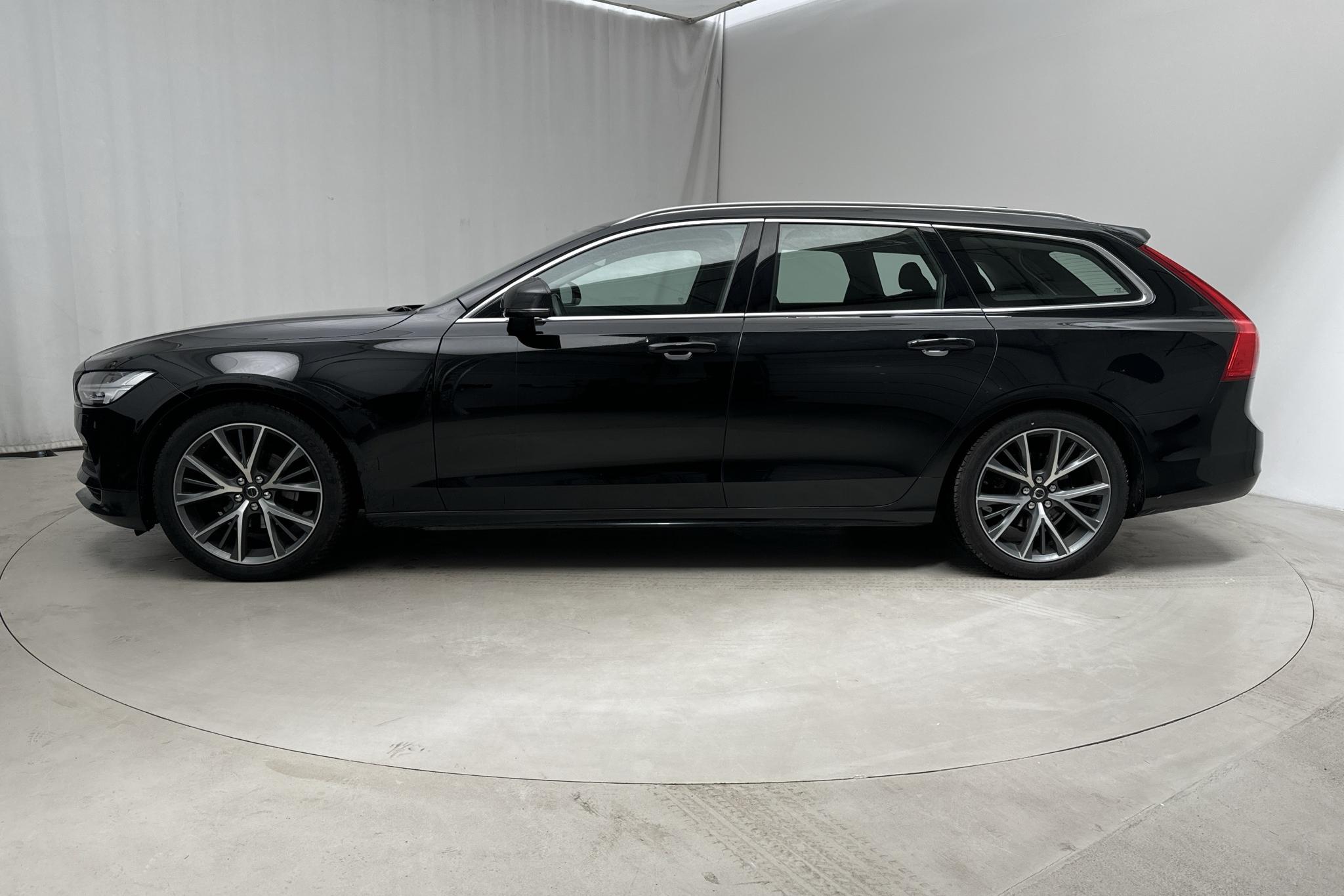 Volvo V90 D3 AWD (150hk) - 133 560 km - Automaattinen - musta - 2019