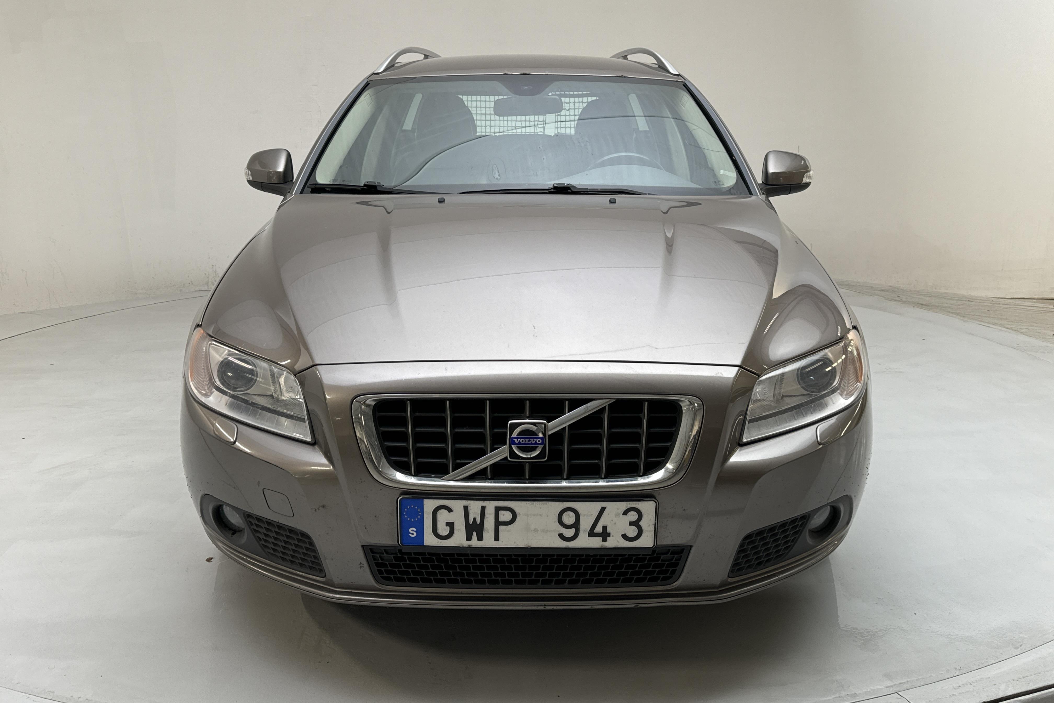 Volvo V70 II 2.0F (145hk) - 273 580 km - Käsitsi - hall - 2008