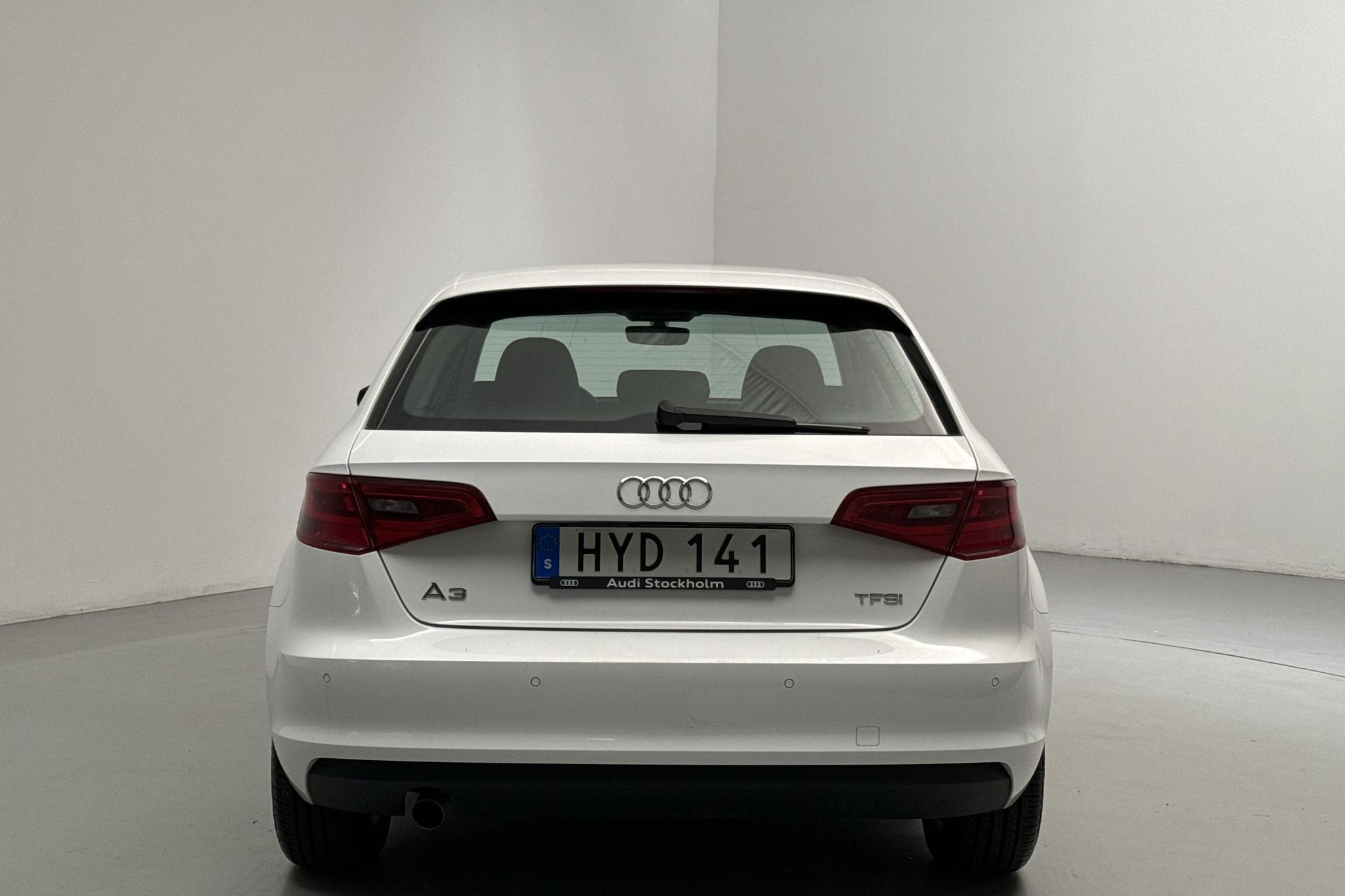 Audi A3 1.2 TFSI Sportback (110hk) - 82 270 km - Käsitsi - valge - 2016