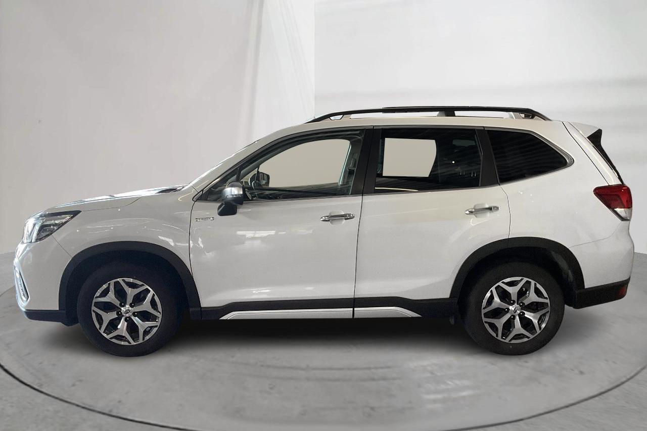 Subaru Forester e-Boxer 2.0i AWD (150hk) - 56 960 km - Automatyczna - biały - 2020