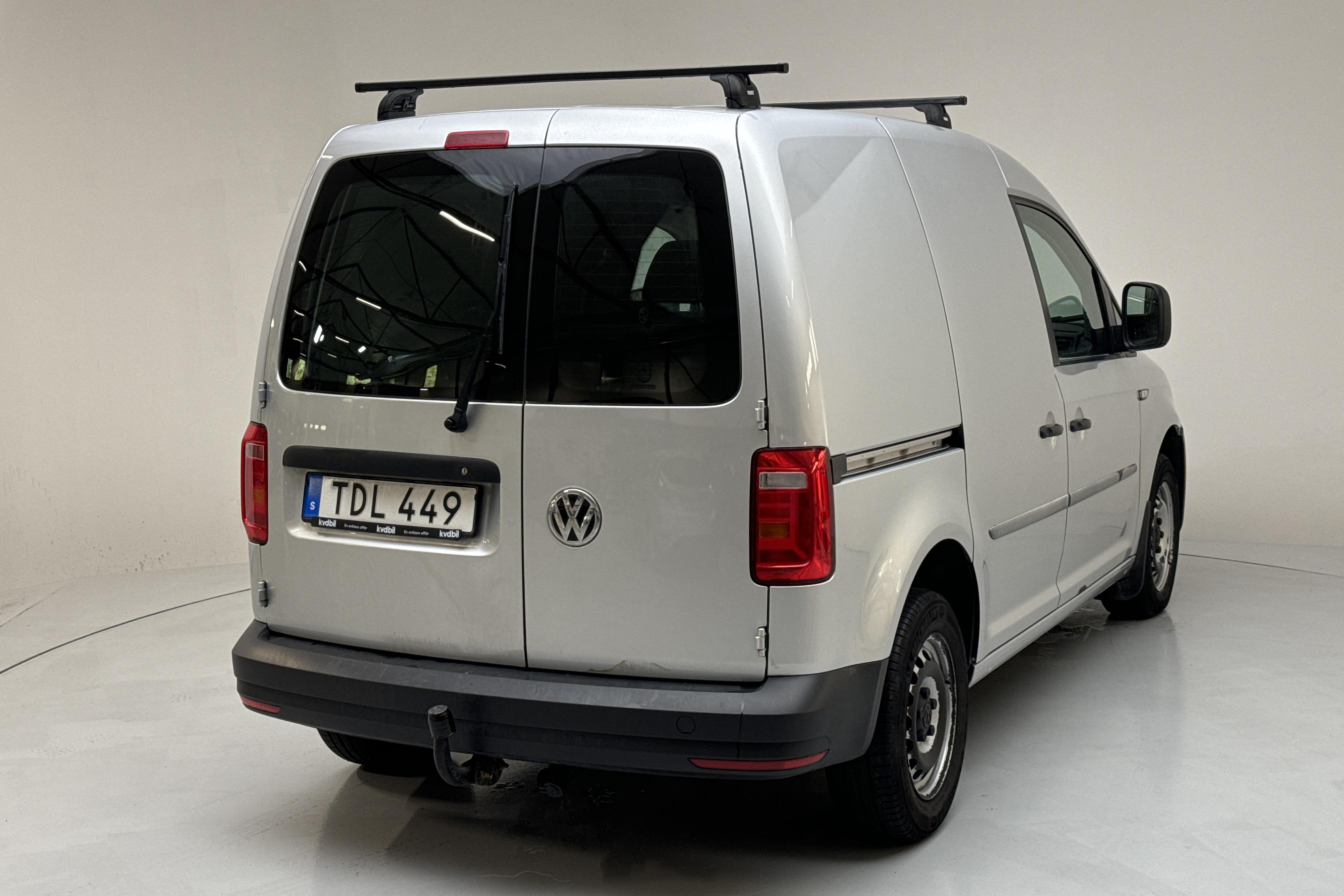 VW Caddy 1.2 TSI Skåp (84hk) - 5 675 mil - Manuell - silver - 2018