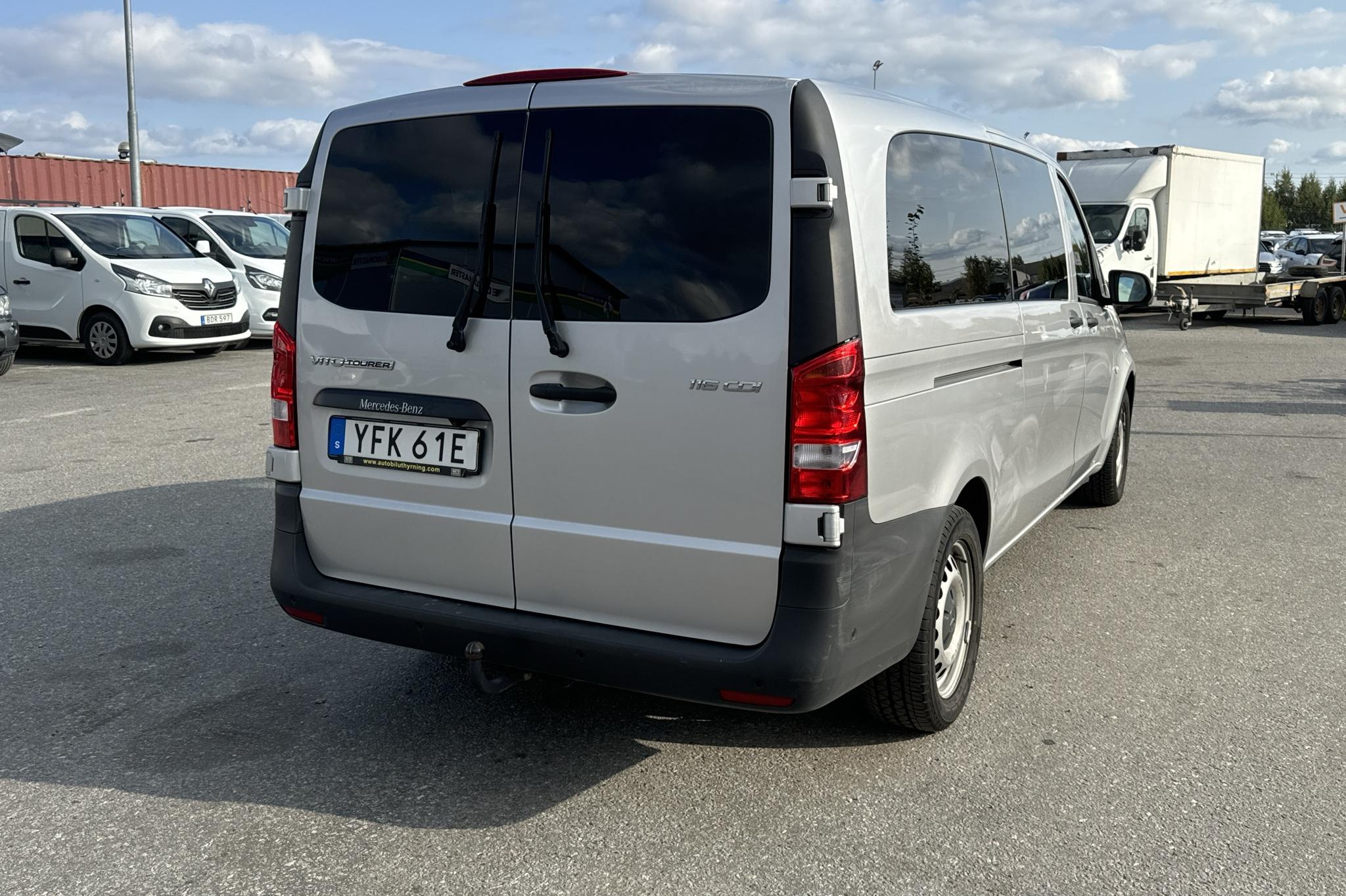 Mercedes Vito Tourer 116 CDI W640 (163hk) - 11 809 mil - Automat - silver - 2020