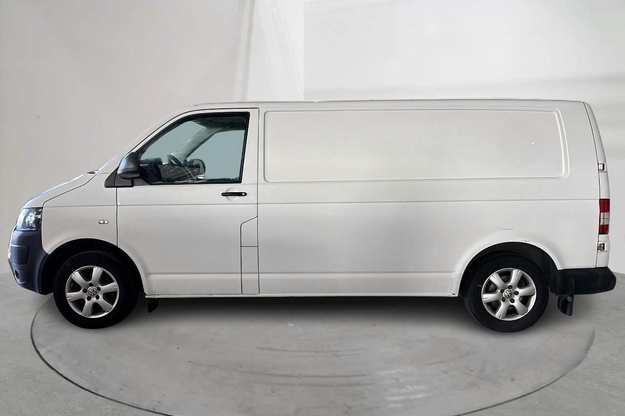 VW Transporter T5 2.0 TDI (102hk) - 138 260 km - Käsitsi - valge - 2015