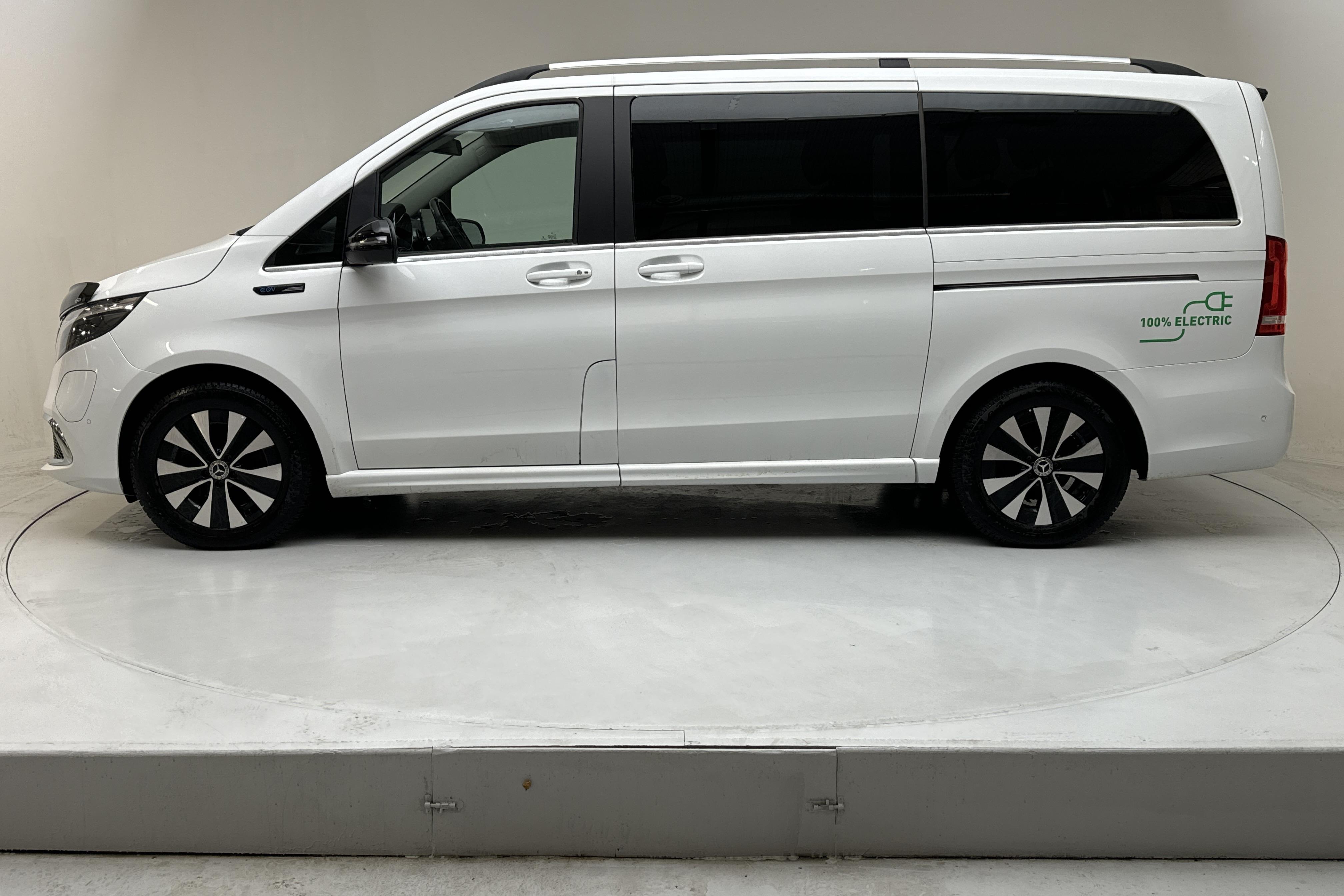 Mercedes EQV 300 (204hk) - 85 900 km - Automaattinen - valkoinen - 2021