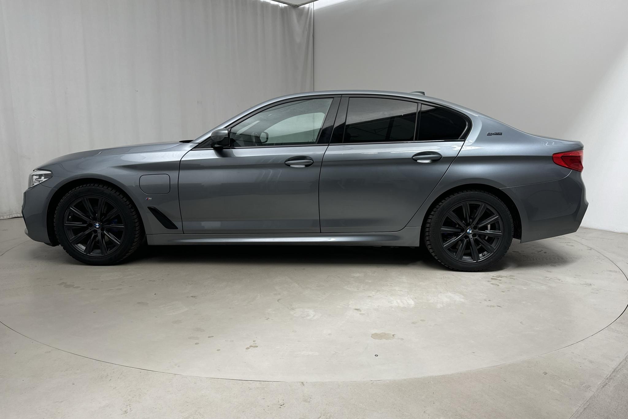 BMW 530e iPerformance Sedan, G30 (252hk) - 15 483 mil - Automat - blå - 2019