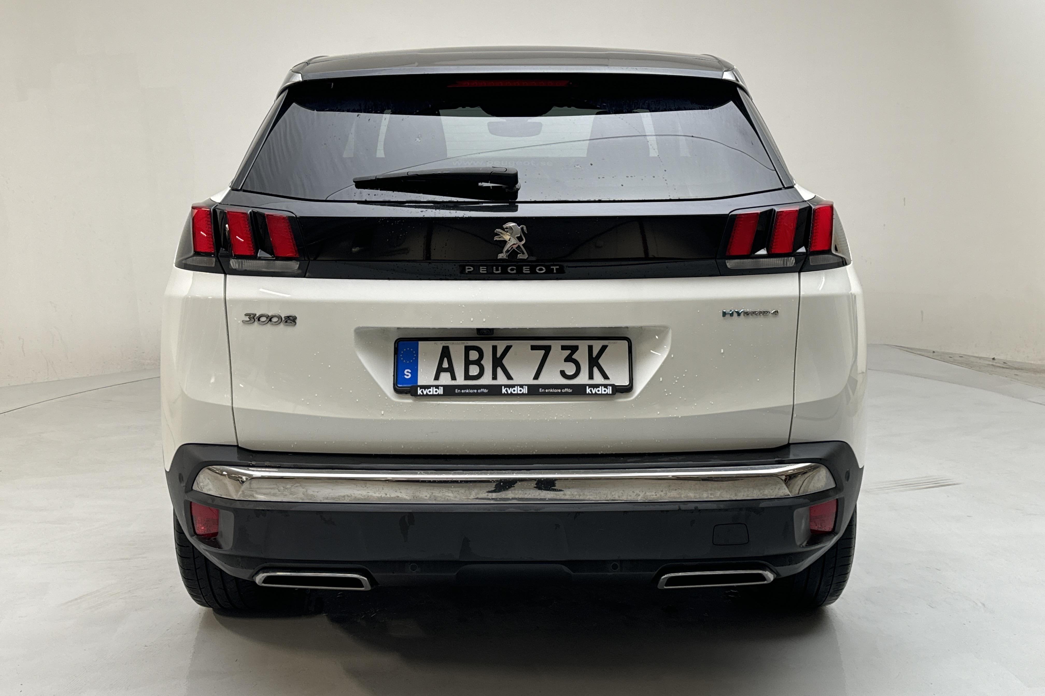 Peugeot 3008 1.6 Plug-in Hybrid 4 (300hk) - 103 830 km - Automaattinen - valkoinen - 2020