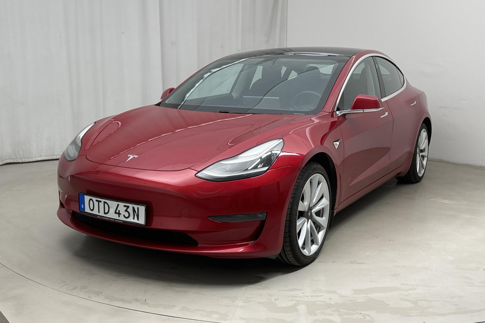 Tesla Model 3 Long Range Dual Motor AWD - 109 800 km - Manual - red - 2020