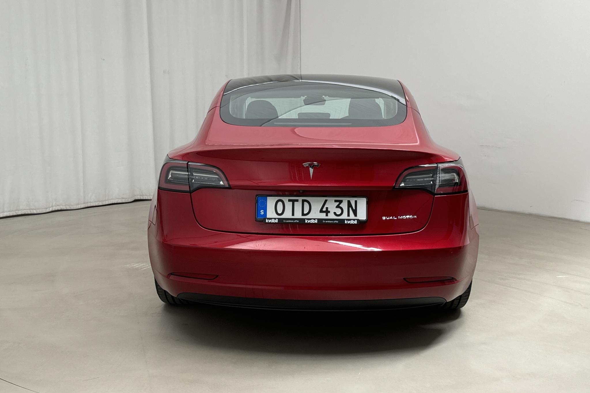 Tesla Model 3 Long Range Dual Motor AWD - 109 800 km - Käsitsi - punane - 2020