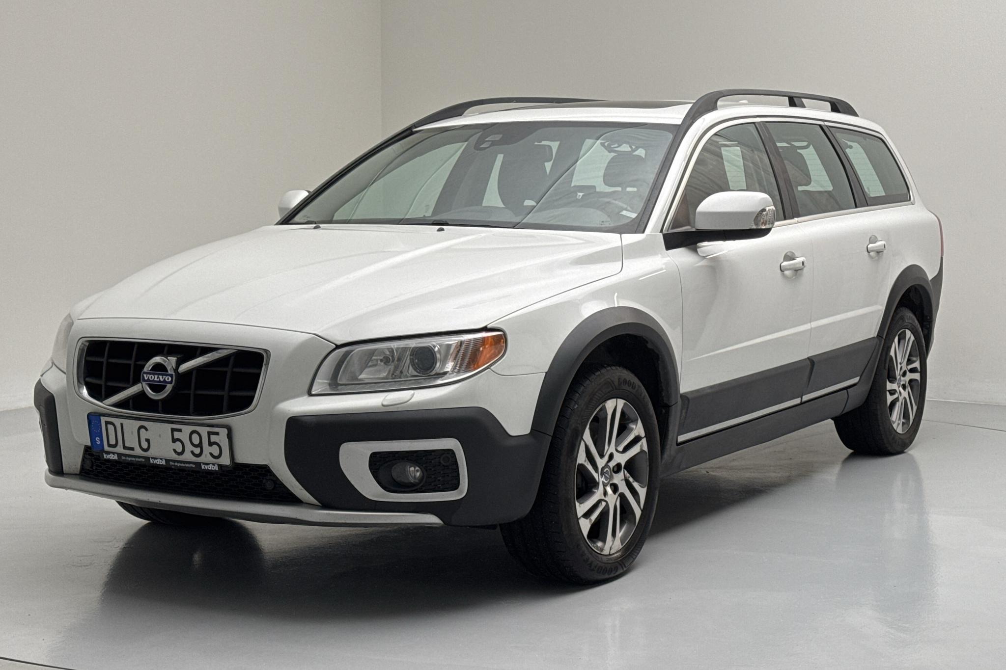 Volvo XC70 II D4 AWD (163hk) - 30 628 mil - Automat - vit - 2013