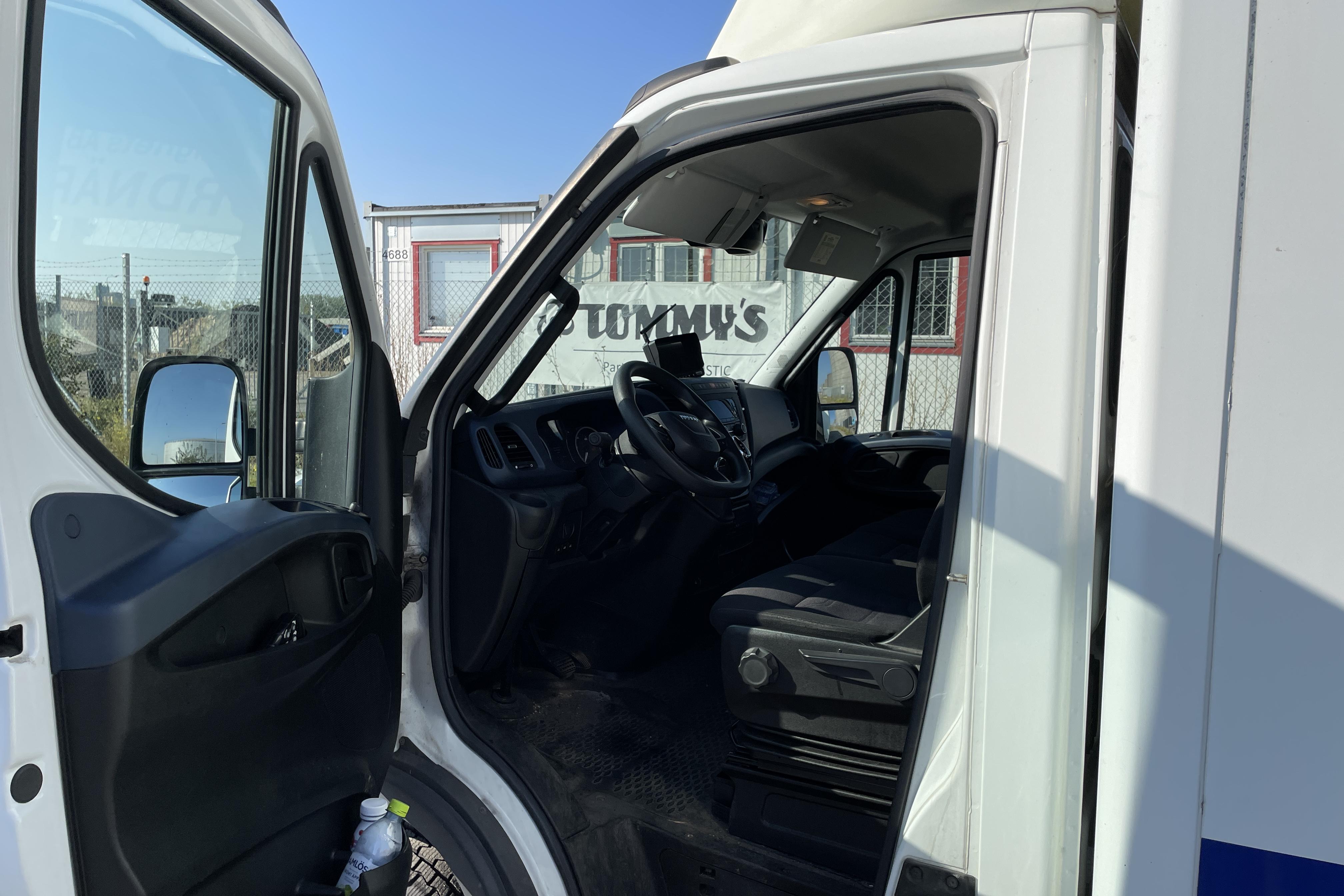 Iveco / SAXAS MKD 60-M-E - 179 395 km - Automatyczna - biały - 2020