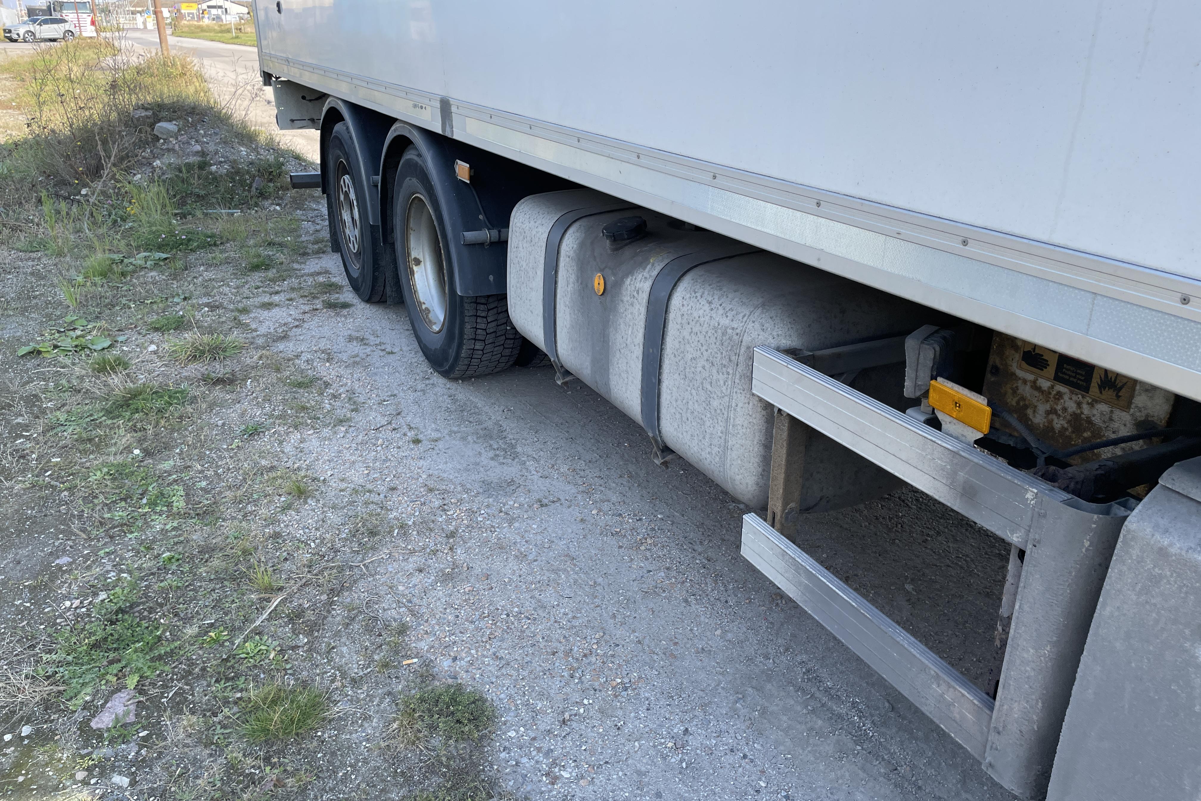 MERCEDES ACTROS - 561 582 km - Automatyczna - biały - 2015