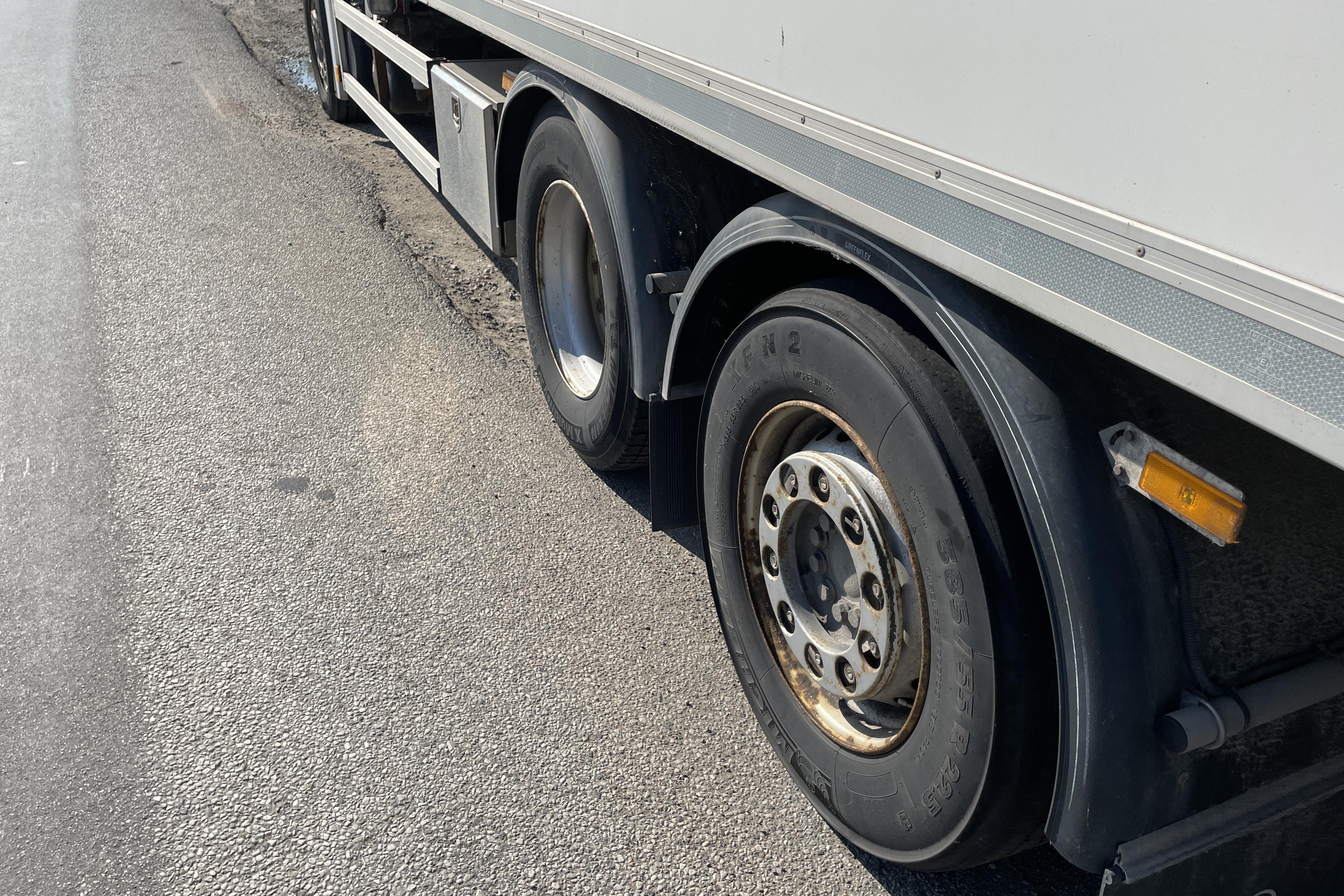 MERCEDES ACTROS - 561 582 km - Automatyczna - biały - 2015